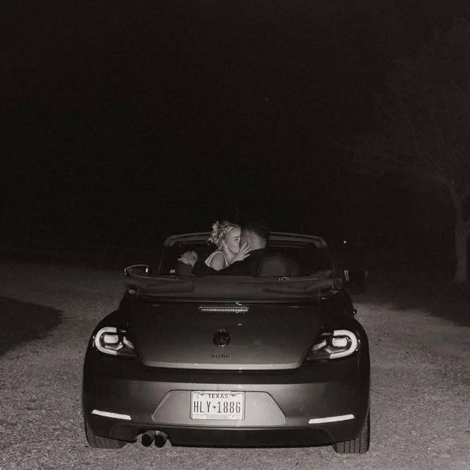 The End of the Night.
Venue:@themilestoneboerne
Planner:@faithful_plan
Photographer:@michelegracephotography & @capturedbyclauds
Videographer:@jmurph324
Cake:@dotsjustaddfrostin
DJ:@dj.connection