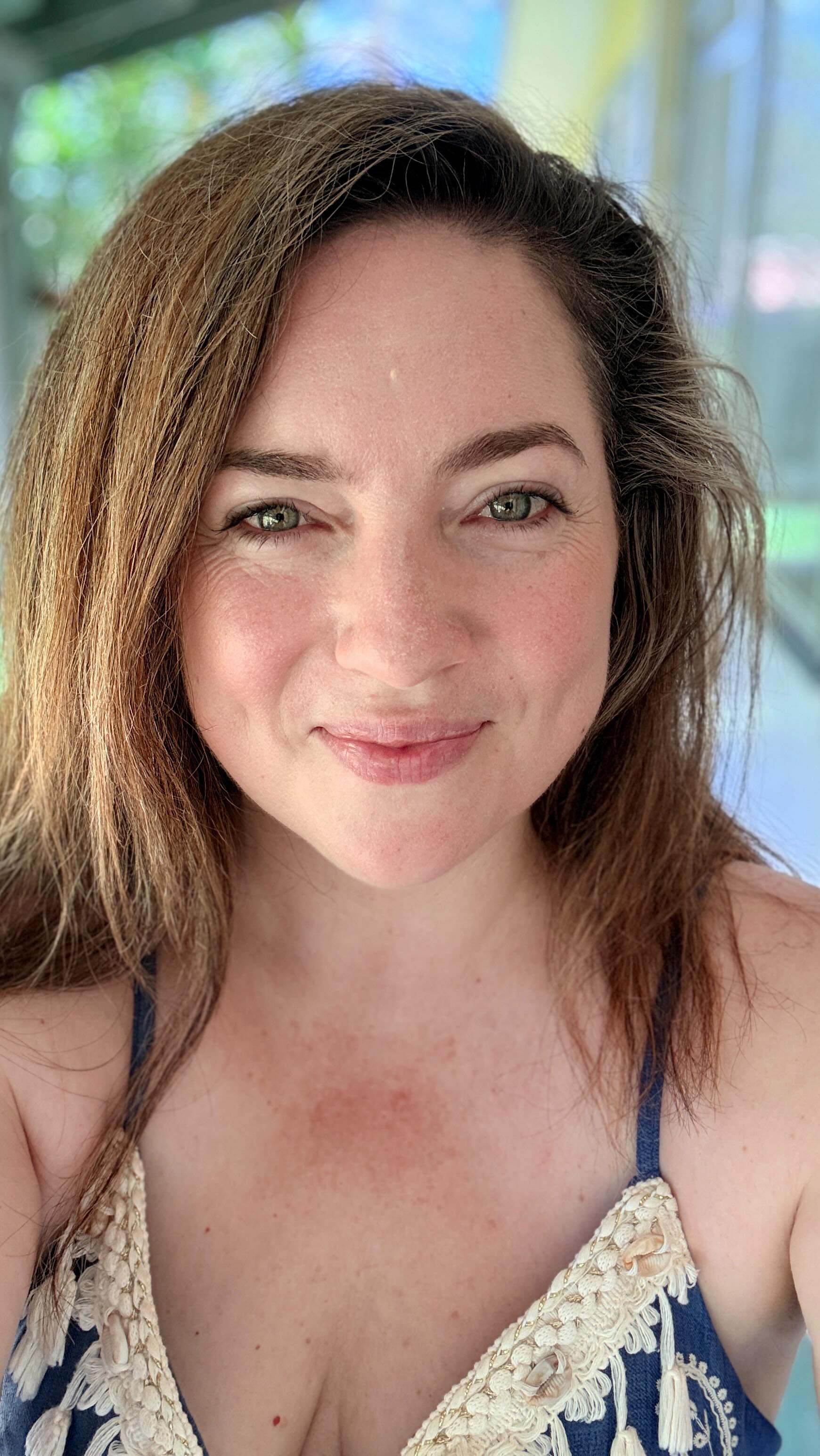 Hey there 👋😊 I am Lara-Jane…
Artist, mum, singing/songwriting, meditation-loving, mystic forest-fairy and creativity enthusiast. Welcome to my page!
I am here to offer beauty, inspiration, and hope - not just through my artwork, but as a way of being in the world. And that’s not to gloss over the fact that life is full of challenges or pain or even despair, but actually BECAUSE of these realities. Because life can be HARD, as well as spectacular, then things like beauty, love, inspiration and hope, to me, are integral elements to cultivate within ourselves, and potentially share with the world around us if we can.
So my creative practice as an artist is an offering of my heart: an embodied expression of joy, wonder, soulful connection, and the deep, often wordless truths I carry.
Painting is one of my happiest creative places. Playing with clay and songwriting too... and many more things of course, but they are some of the big ones.
I love sharing my artistic creations with the world, and I also find immense joy in igniting the creativity of others. In reminding others, through artwork or simply by being, that there is a sacred garden of creativity within ALL of us… within YOU... that is singing YOUR name… ALWAYS.
And it is not calling you to try and express the same way as anyone else, but to bring forth simply what YOU have to bring forth, in your own ways, from your own heart 💜 Inviting you, without end, to keep on moving in the direction of that which lights you up and makes you feel more alive, more full of joy, more full of peace, of love, of inspiration and wholeness.
If you’re reading this I’m so glad and I’m sending warm blessings to your creative heart 🤗💕
Please feel free to share with me in the comments. I’m always to delighted to connect and excited to hear what creative pursuits are lighting you up too 💜✨🎨🌿
#watercolorlove #artforthesoul #creativeinspiration 🎨Art materials in my painting playtime above - @rucopaints @industriamaimeri @prismacolor @archespapers
