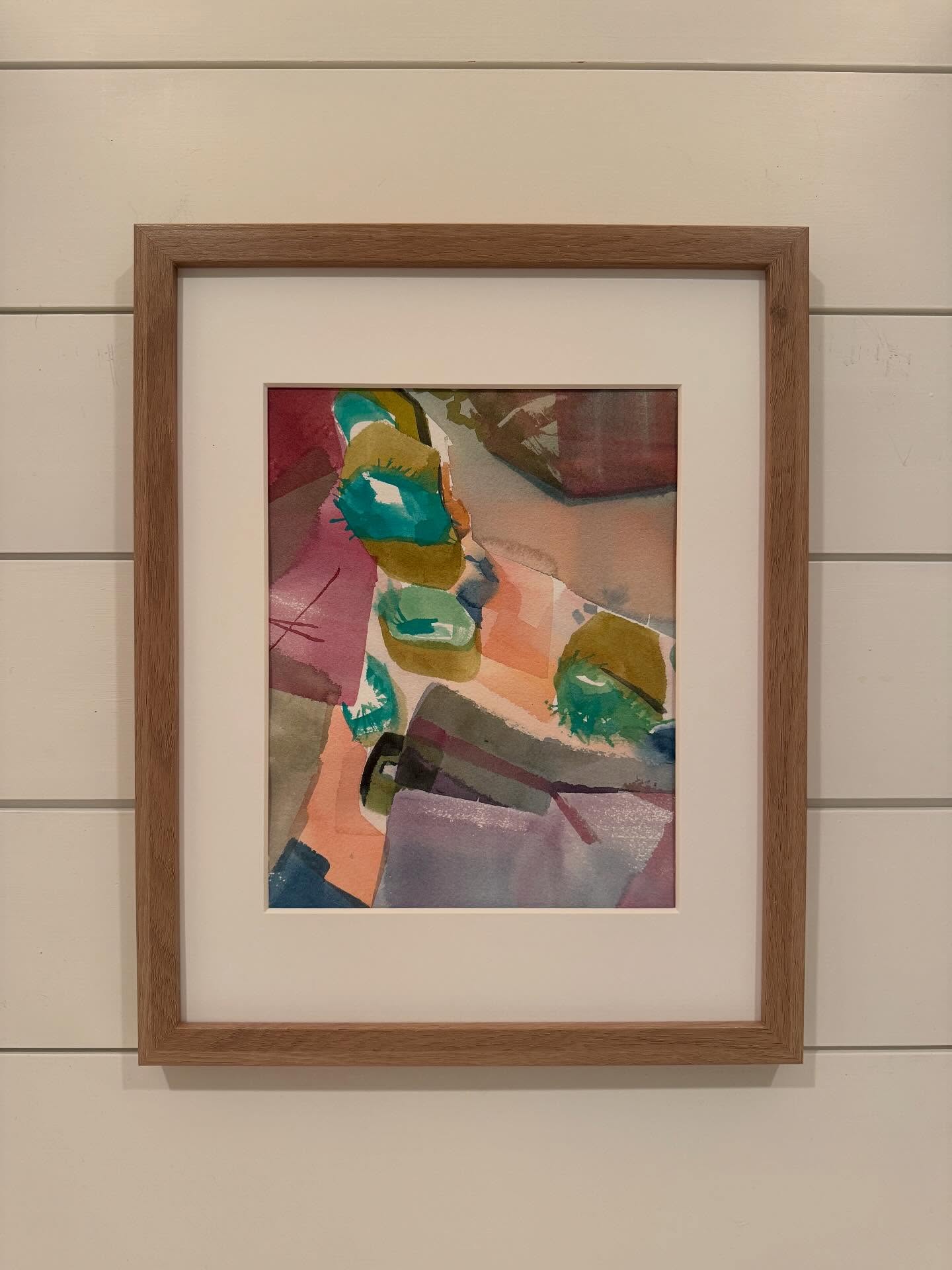 The real deal: I take photos of my art in my bathroom. I love the white shiplap. I need more in my house. Maybe it was a trend from five years ago. I don’t care. I like it. It makes a great backdrop for a framed piece. This abstract tide pool piece will be on my website tomorrow, along with a few other new pieces. My email newsletter comes out tomorrow too! It includes studio news, but my favorite part of what I write are The Extras: fave songs or books or other things that are inspiring and life giving. 💫 You can join on my website. Link in bio.
.
#abstractart #abstractwatercolor #contemporaryartwork #pnwartist