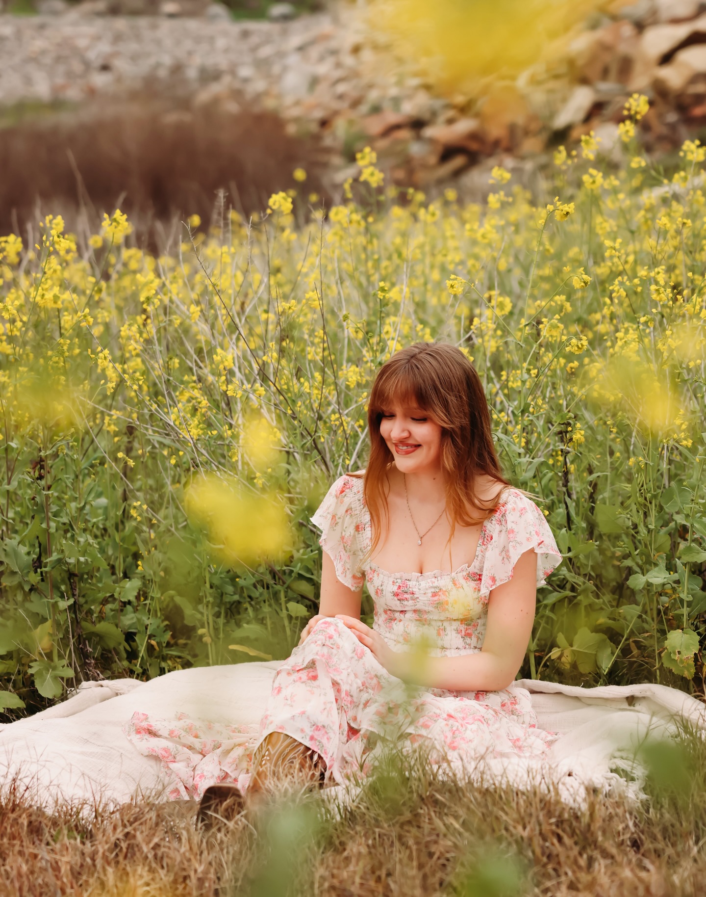 Class of 2026!! Get your grad session done March & April to beat the Valley’s summer heat! ☺️
Cooler temps, soft light, & way more comfortable photos 🤍 bring outfit changes & props! 🎓✨🥂
📍 Slick Rock, Three Rivers, CA
#CentralValleyPhotographer
#VisaliaPhotographer
#Slickrock
#CaliforniaSeniorPhotographer
#SarahAuroraPhotography