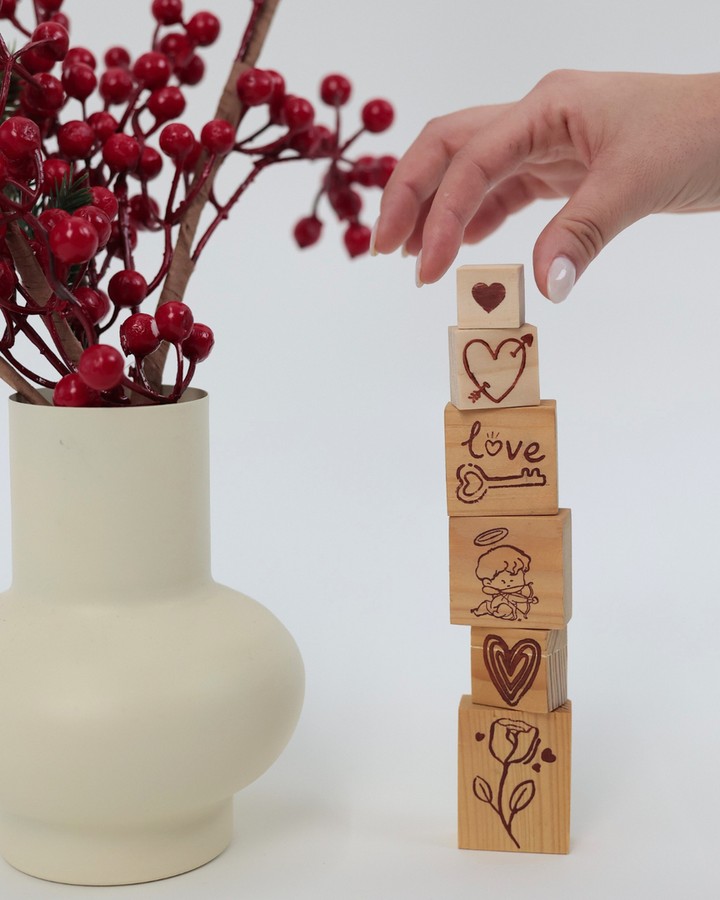 Quem disse que o marketing não pode ser “fofo“ e estratégico ao mesmo tempo? 💖
O teu próximo carimbo está à tua espera!