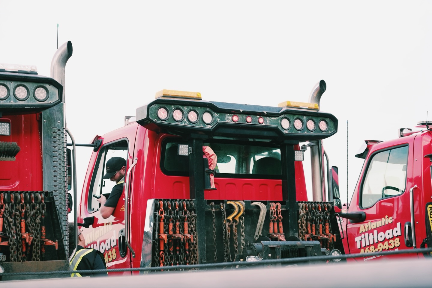 ⭐️ Customer Review
“These guys are amazing. Wonderful people, well mannered, gentlemen. They are very professional and generous. We are very happy and thankful with what they did for us.”
— Ziba R.
At Atlantic Tiltload, we take pride in doing the job the right way, with professionalism, respect, and care for every load and every customer.
Thank you for trusting us with your haul!