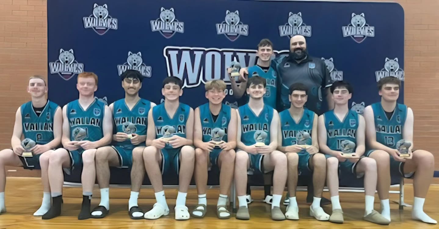 ๐ฅ A WEEKEND TO REMEMBER IN WODONGA ๐ฅ
It was a weekend that had everything โ grit, heart, exhaustion, belief, and moments that will stick with these athletes for a long time.
๐ฅ U18 BOYS โ DIV 2 PREMIERS
In a game that went right down to the wire, the U18 Boys locked horns with Myrtleford in a contest full of momentum swings. Back and forth it went, possession by possession, with neither side giving an inch. When it mattered most, the boys stood tall โ executing, defending, and holding their nerve to secure a hard-fought 34โ30 win and be crowned DIV 2 PREMIERS. Championship composure. Panther pride.
๐ค U16 BOYS โ CHAMPIONSHIP RUNNERS UP
This group wrote one of the grittiest stories of the weekend. Playing three games with just six players, they emptied the tank every time they stepped on court. In the final against Shepparton, the boys came out firing and set the tone early. Shepparton clawed their way back, and in a battle of pure will, our boys fell just short, 55โ51. No excuses. Just heart, resilience, and effort that deserves enormous respect.
๐ SHOUT OUTS
Our U16 Girls fought hard, staying together, and leaving nothing behind
Our U18 Girls โ heartbreak in an overtime semi-final, going down by just 3 points (41โ38) in a game that couldโve gone either way.
Every team showed what it means to wear the Panther jersey.
An excellent weekend of growth, toughness, and belief across the board.
Proud is an understatement ๐๐ค
#CountrySquad #RoadtoJCC #TournamentTeam #WodongaTournament