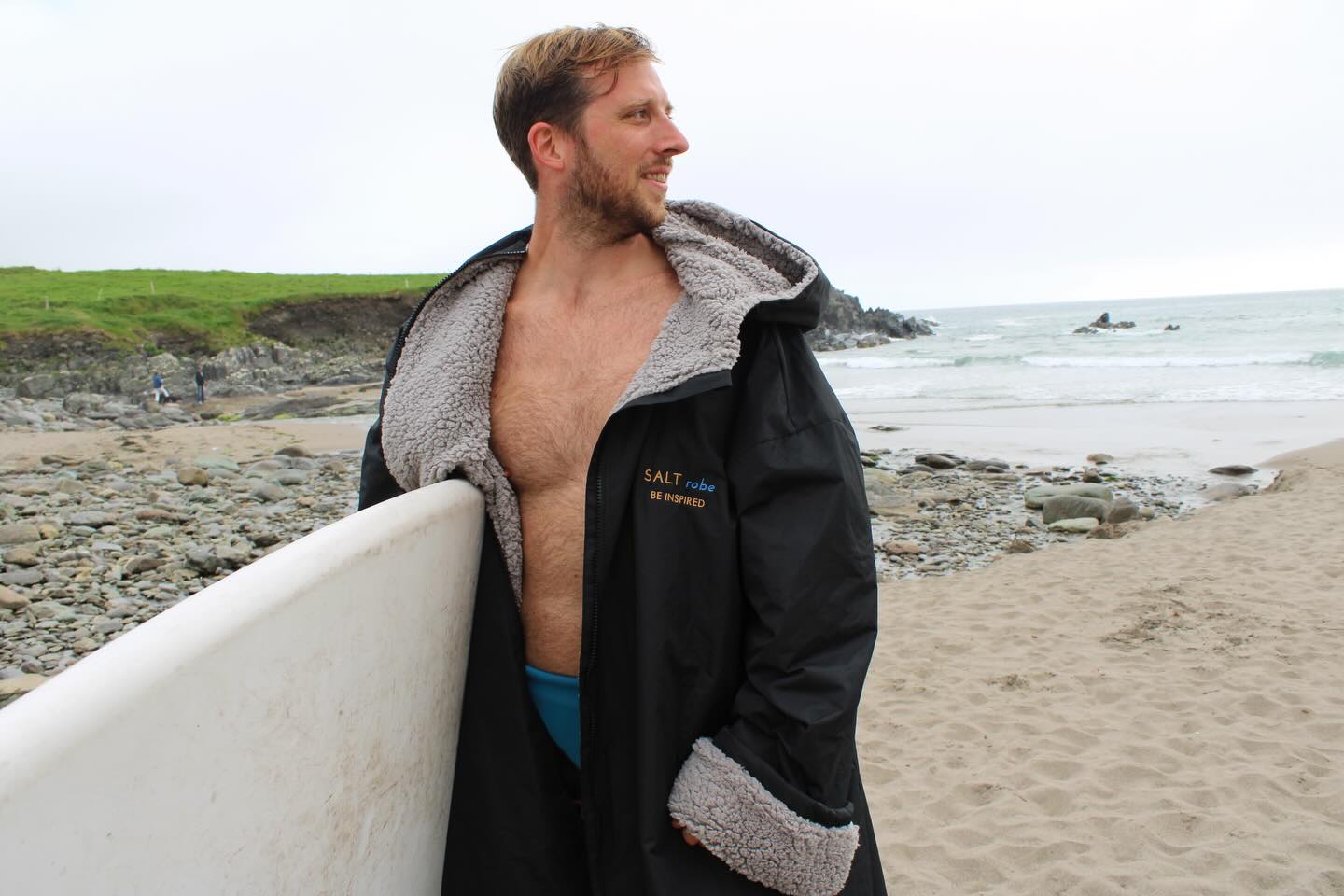 SaltRobes are a firm favourite with our surfers, keeping them warm after a morning on the water.
Get yours now 🏄♂️