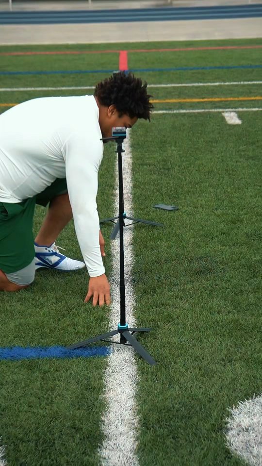 Pro Day Prep: @jalenbell.5 🏈💪🏽🔥
Data driven, disciplined, and destined!
@ovrperformance tracking every rep.
#jdspeedperformance #speedtrainer #proday #NFL #authentic