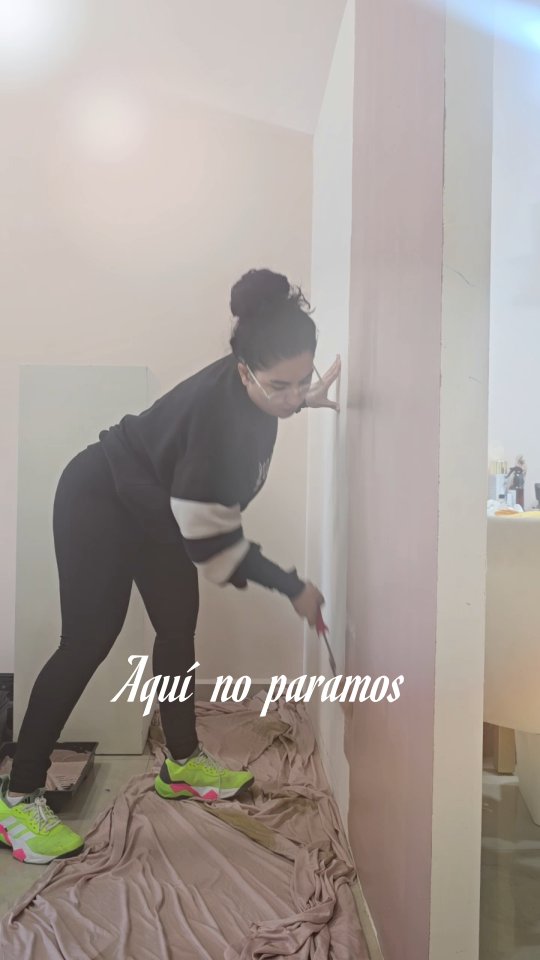 Dicen que detrás de una pausa viene una gran carrera. 🫶🏻
¡Más que listas!
#weddinghairpiece #tocadosnovia #bridetobe #handmade #tocados