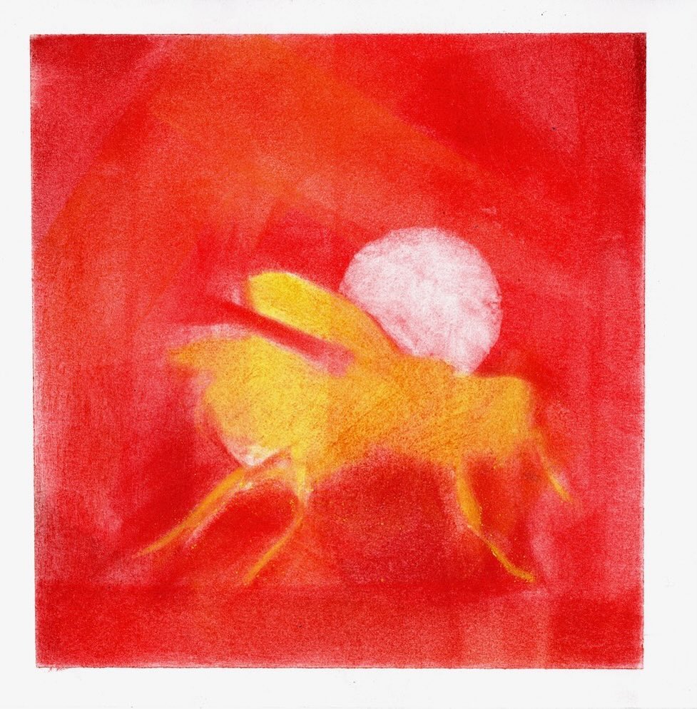 Fly Me to the Moon
Sometimes a stencil is the gateway to a story.
Pastel drawings I’ve been doing with #DawnEmersonWorkshop and @KitsapArt.
#drawingsmatter #panpastel