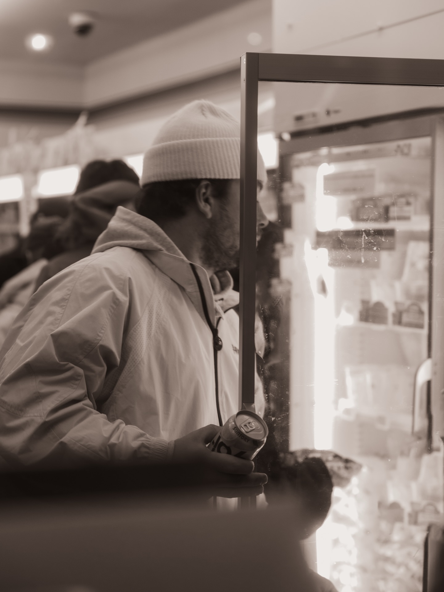Japanese famous 7/11 … everything tastes Soo good. Do you have favorite stuff from there?
.
.
@honzabasny
@lifeisporno
.
.
🏷️ Hawaii photographer, destination photographer, Czech photographer, street photographer, Japan, 7/11, 7/11 Japan, Kauai photographer, couple photographer, story teller, Kauai elopement, kauai baby moon, Hawaii proposal, fashion photographer, canon photographer, film photographer