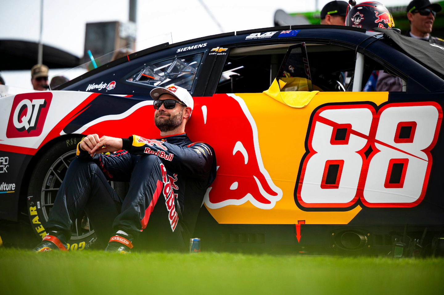 Contemplating his greatness. Good on ya Shane! @svg97 @teamtrackhouse