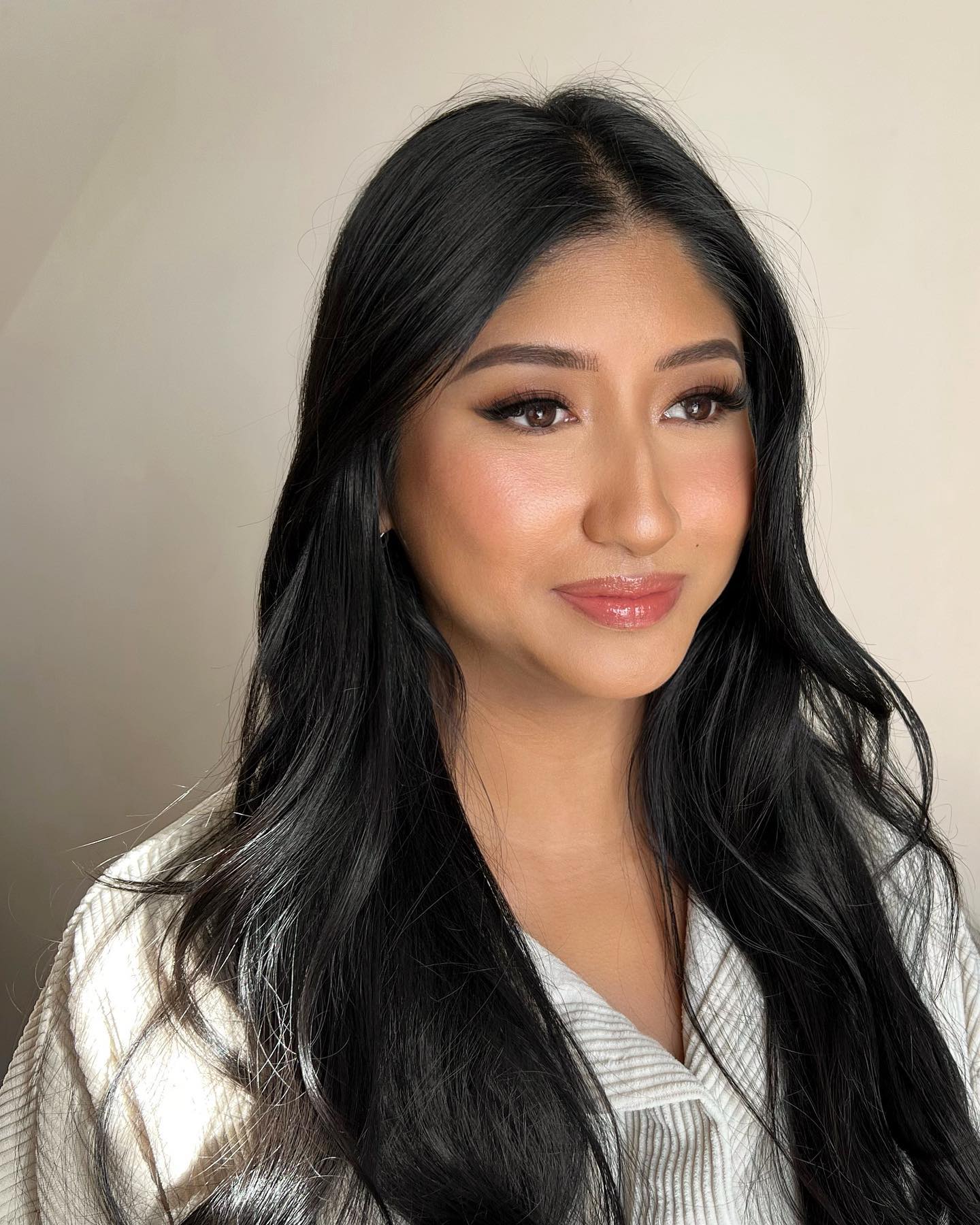 My love @alexbrittney is photoshoot ready! We kept the look clean and fresh with a bronzed eye! ✨
Bookings: jeloalindayuartistry@gmail.com