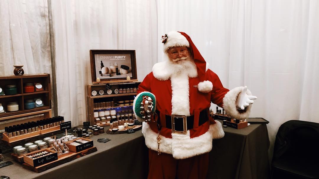 Have you stocked up on your Christmas goodies?! Santa Claus did at our last show! ๐
Treat yourselves and show others you care with our natural, handmade products. Made with love, just for you.
๐
Start your holiday season off right with #EnhancePurity.
.
#aromatherapy #essentialoils #handmade #homemade #healthyliving #naturalliving