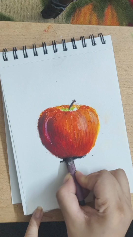 An apple a day keeps the doctor away ! No body mentioned if we had to eat it😂
#artistlife #apple #oilpastel #artreelindia #ViralReel