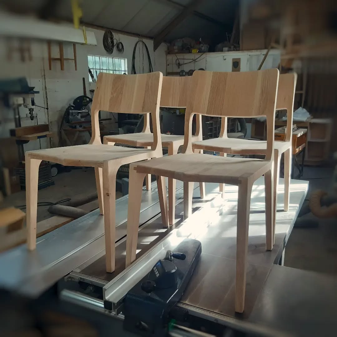 Luca Diners in Oak, production ready for @handmadelife.shop
