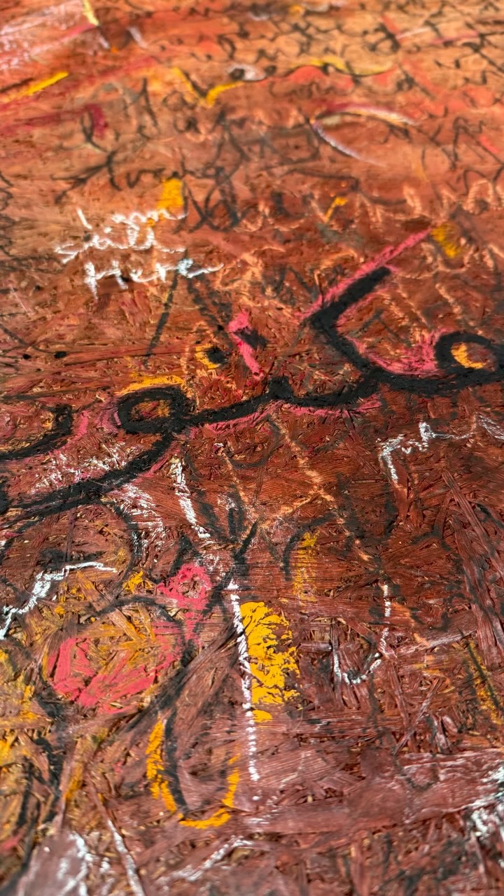 The art of vulnerability
is also allowing the process to be shown, the act of making…
This was truly a piece I connected to , from the support used, the colours chosen and the story told..
Time / movement / energy
@ruba_uae when vulnerability is a strength
Created for a @thewall.co_ interior
#artofvulnerability #abstractartist #abstractcalligraphy