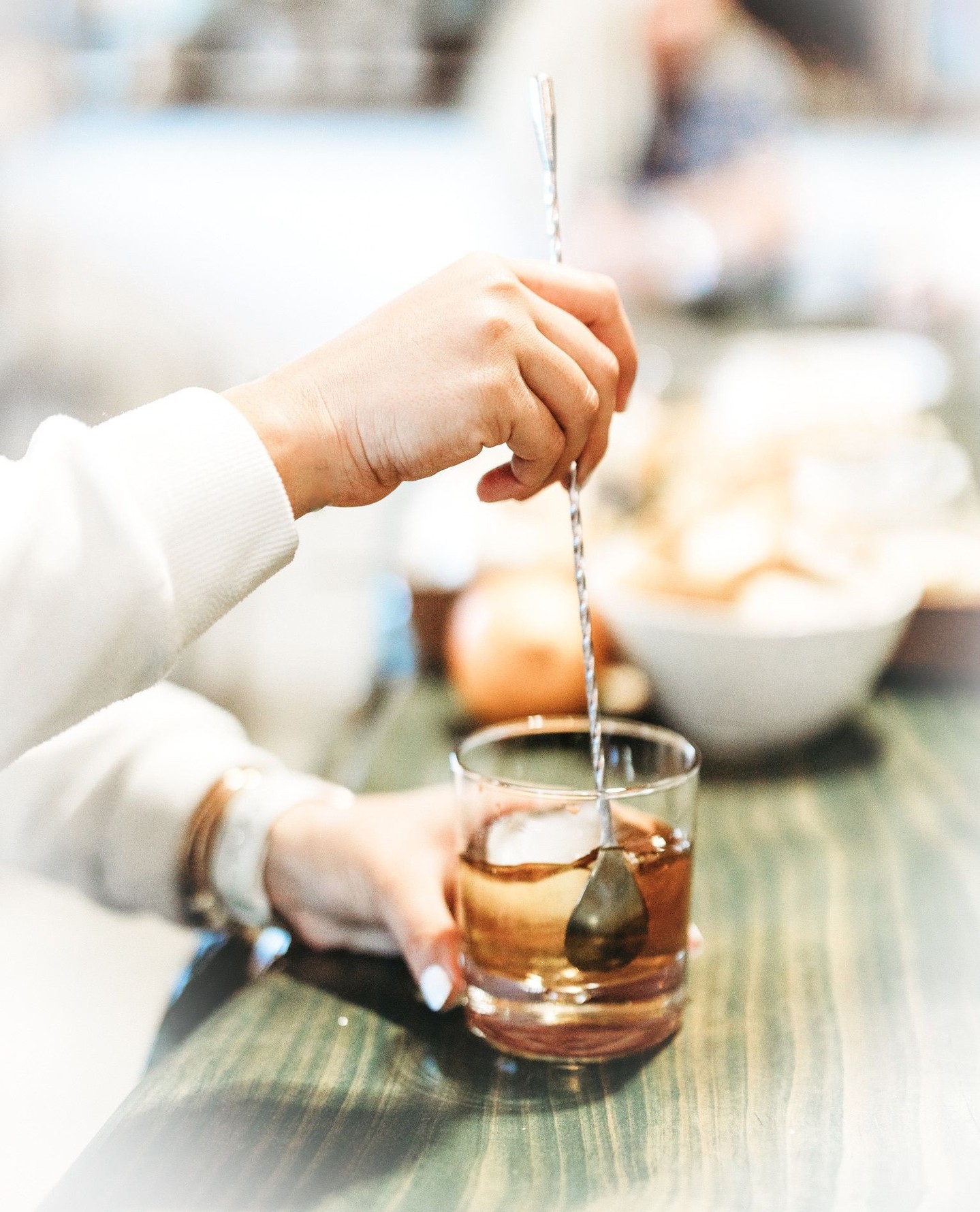 🥃 Goodbye January ~
✨️Tomorrow is the first Thursday of February!
Are you feeling thirsty? 🍸️
Join us for ‘Local’s Happiest Hours’ on our monthly bonus day, we’ll be pouring tastings and cocktails from 3-8 pm, see you here!
#Cheers #LocalsNight #DrinkLocal