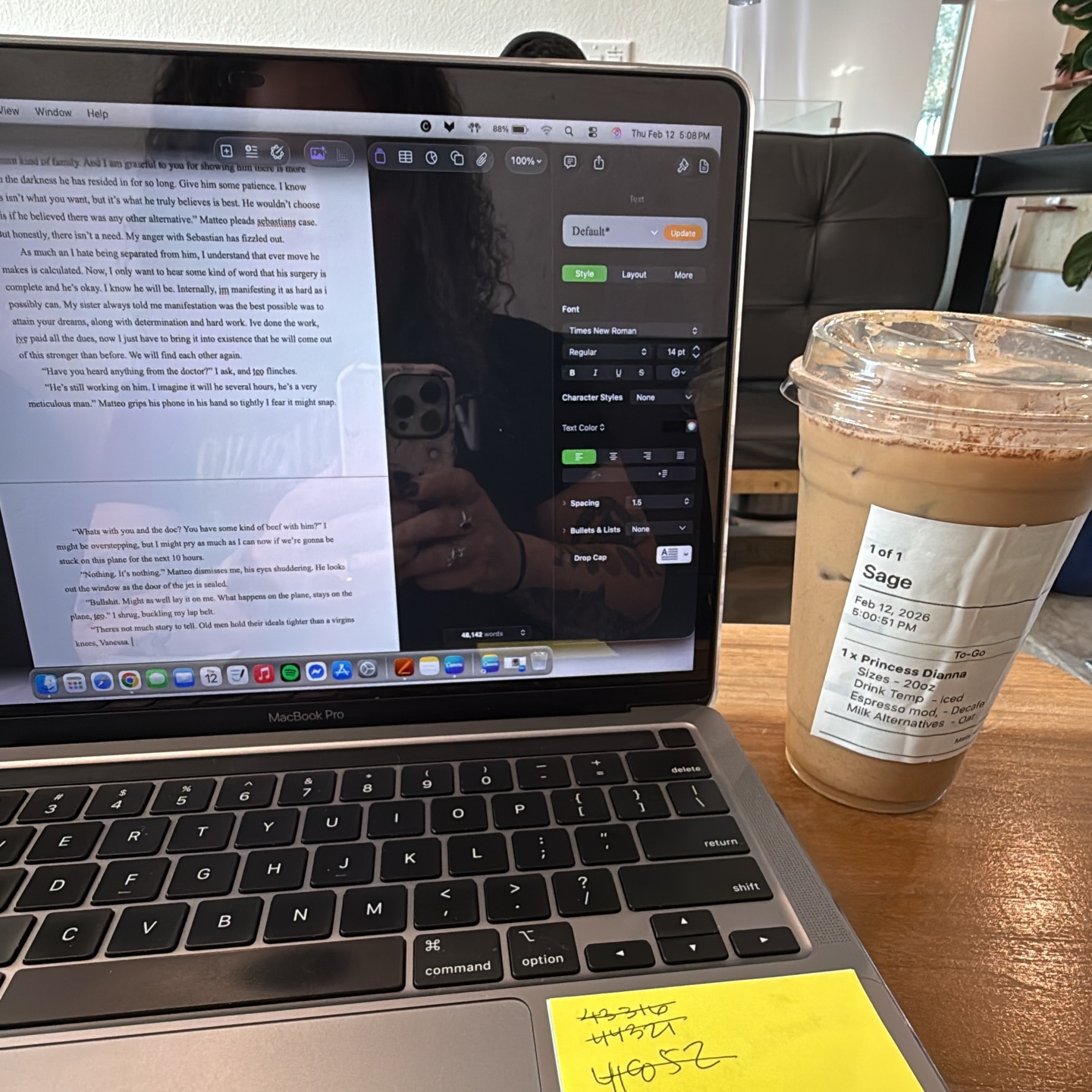 Mixing things up today ☕️🪴🏠
#atriumcoffeeco #indieauthor #writingromance