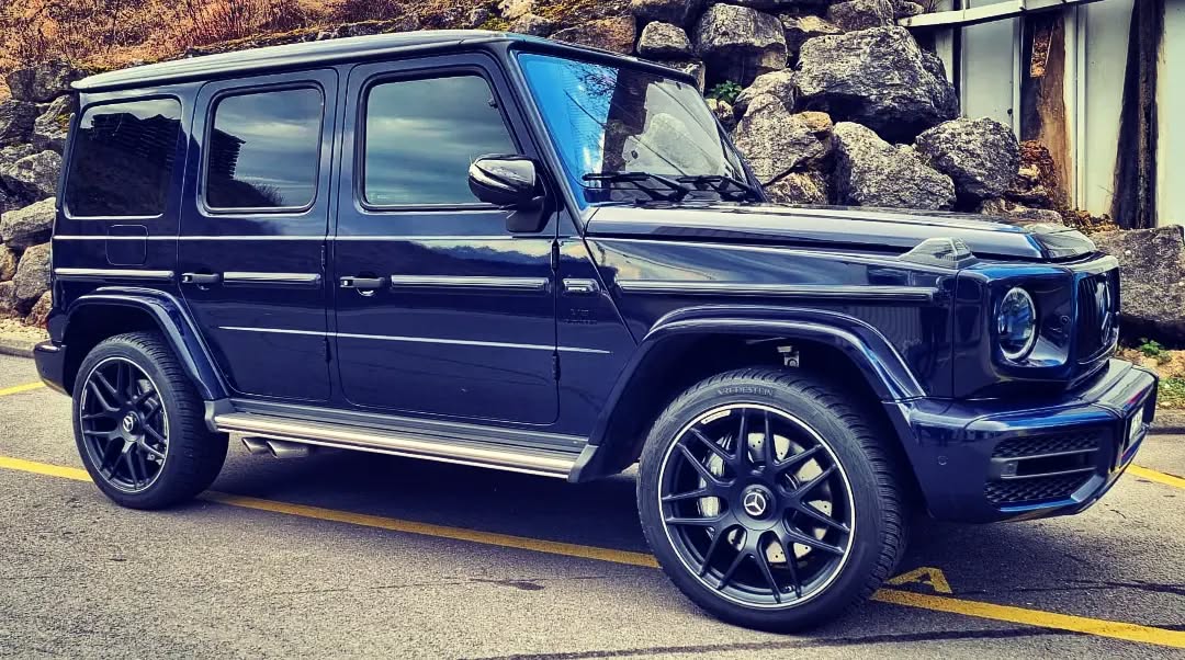 #cars #carstagram #carsofinstagram #carrosserie #carrosseriesuisse #carsoftheday #carrosseriebra #automobile #atelierautomobile #atelierdereparationautomobile #amg #supercars #suv #sportcars #g63 #bestcars #motorsport #mercedes #mobilité #gl63amg #voituredeluxe #voiture #voituredesport #ml #germancars #apiedcestbienmaiscestlong #fastcar #detailing #benz #4x4