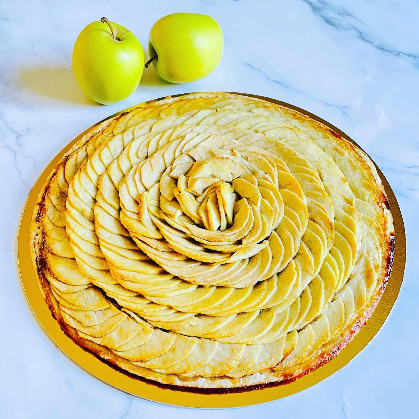 Apple Tart
Simply delicious 😋
#appletart #applepie #frenchtart #dairyfree #vegandessert #parve #yummy #instafood #koshercateringlondon #koshercatererinlondon