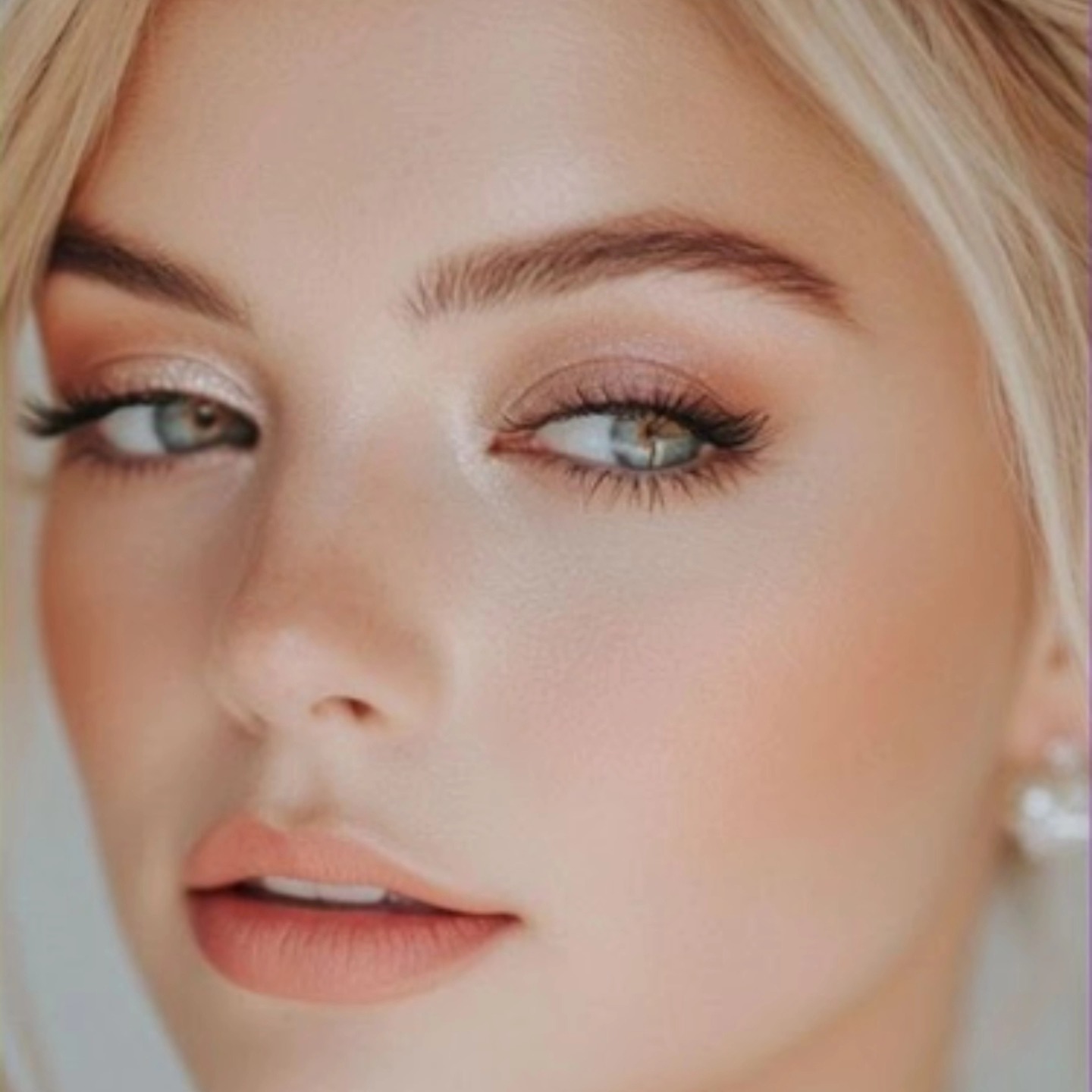 Subtil et Naturel
🤍 Un maquillage parfait pour se marier 🤍
Je suis AUDREY ELP
Hair & Makeup Artist | Depuis 1999
Spécialisée en Evénementiel
Mariage | Mode | Studio | Beauté
📌 Secteur Lille Douai Valenciennes | Hauts-De-France | Hainaut Belge | ...
MON OBJECTIF vous rendre éclatante le jour J,
Une mise en beauté personnalisée et adapté
📅 Vous vous mariez !
Prenons RDV dès maintenant (DM et Agenda à votreSubtil et Naturel
🤍 Un maquillage parfait pour se marier 🤍
Je suis AUDREY ELP
Hair & Makeup Artist | Depuis 1999
Spécialisée en Evénementiel
Mariage | Mode | Studio | Beauté
📌 Secteur Lille Douai Valenciennes | Hauts-De-France | Hainaut Belge | ...
MON OBJECTIF vous rendre éclatante le jour J,
Une mise en beauté personnalisée et adapté
📅 Vous vous mariez !
Prenons RDV dès maintenant (DM et Agenda à votre disposition en bio @audrey.elp )
.
#AudreyELP #HairAndMakeUpArtist
#Wedding2024 #MaquillageMariée #Mariage2025 #BeautyTips #MakeupInspiration #LookDeMariée #BeautyEvent #MaquillageProfessionnel #MUA #Nord #France
#EventStyling #MiseEnBeautéMariée
📌 #MUALille #CoiffeuseMaquilleuseBelgique
#MakeupArtistFrance #BeautéHautsDeFrance #EventRégionNord
#ÉvénementHDF #CoiffureNordPasDeCalais
#France #Belgique #Europe disposition en bio @audrey.elp )
.
#AudreyELP #HairAndMakeUpArtist
#Wedding2024 #MaquillageMariée #Mariage2025 #BeautyTips #MakeupInspiration #LookDeMariée #BeautyEvent #MaquillageProfessionnel #MUA #Nord #France
#EventStyling #MiseEnBeautéMariée
📌 #MUALille #CoiffeuseMaquilleuseBelgique
#MakeupArtistFrance #BeautéHautsDeFrance #EventRégionNord
#ÉvénementHDF #CoiffureNordPasDeCalais
#France #Belgique #Europe