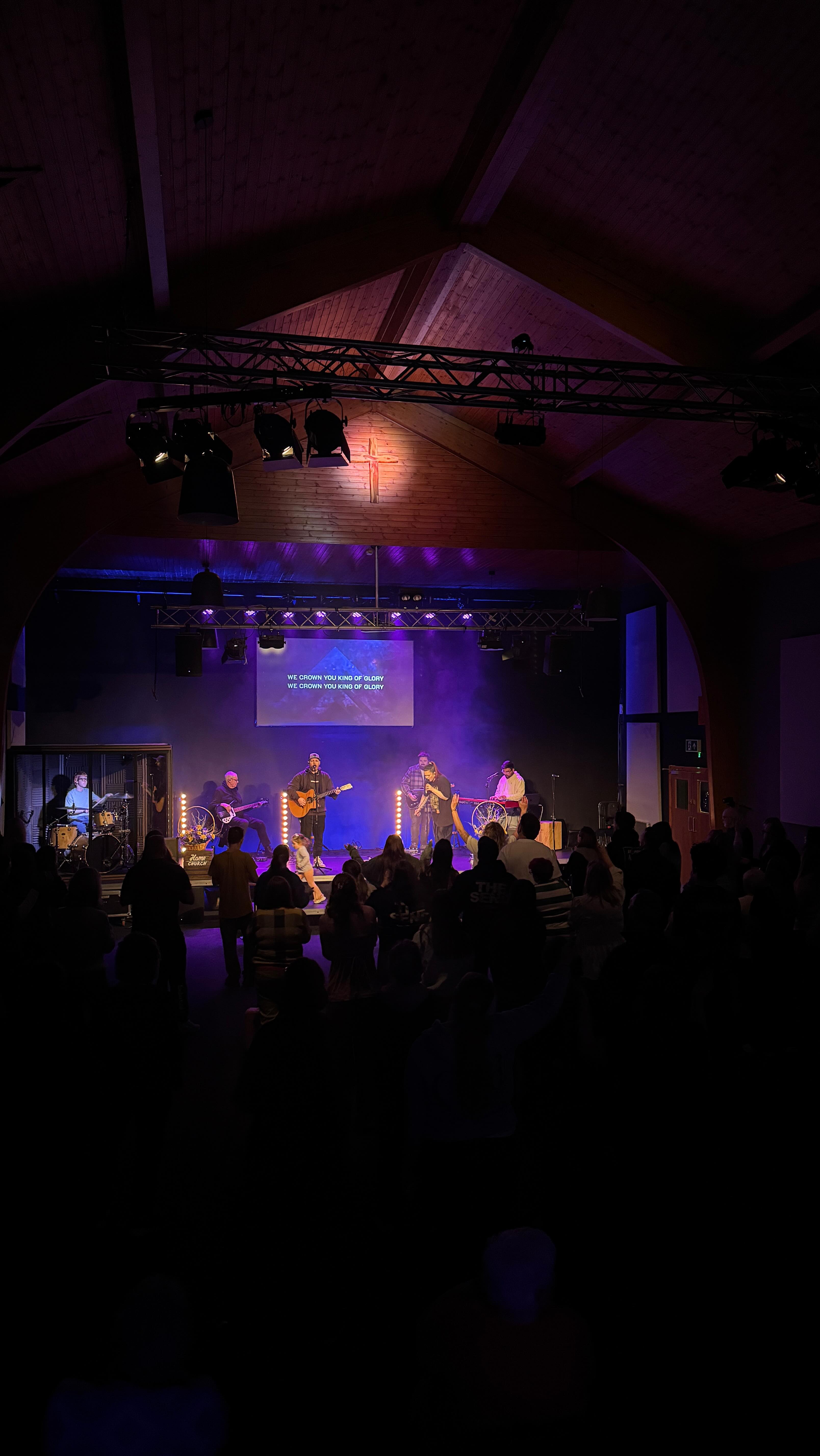 There is NO ONE like the Lord ✝️🙌🏻❤️
#jesus #upperroom #homechurch #revival #scotland