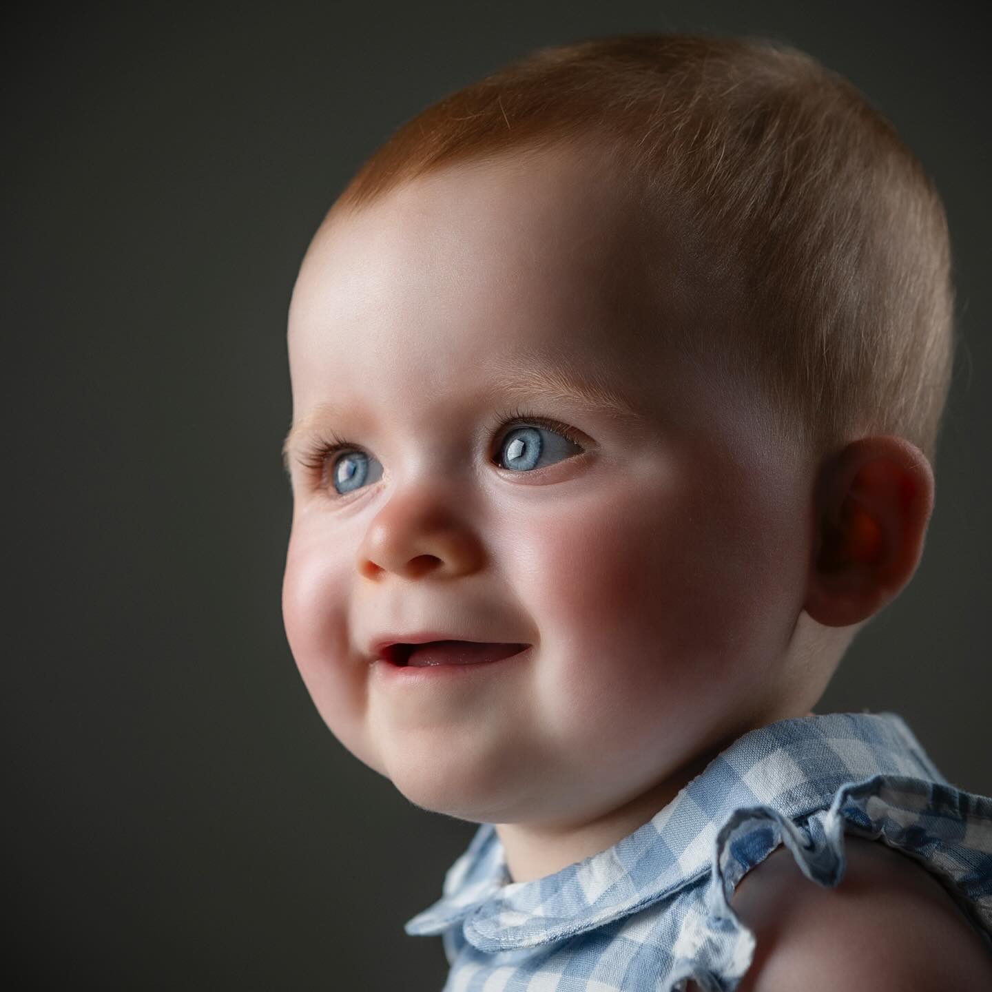 Here with the beautiful Isla to brighten this very Autumnal day 🤍