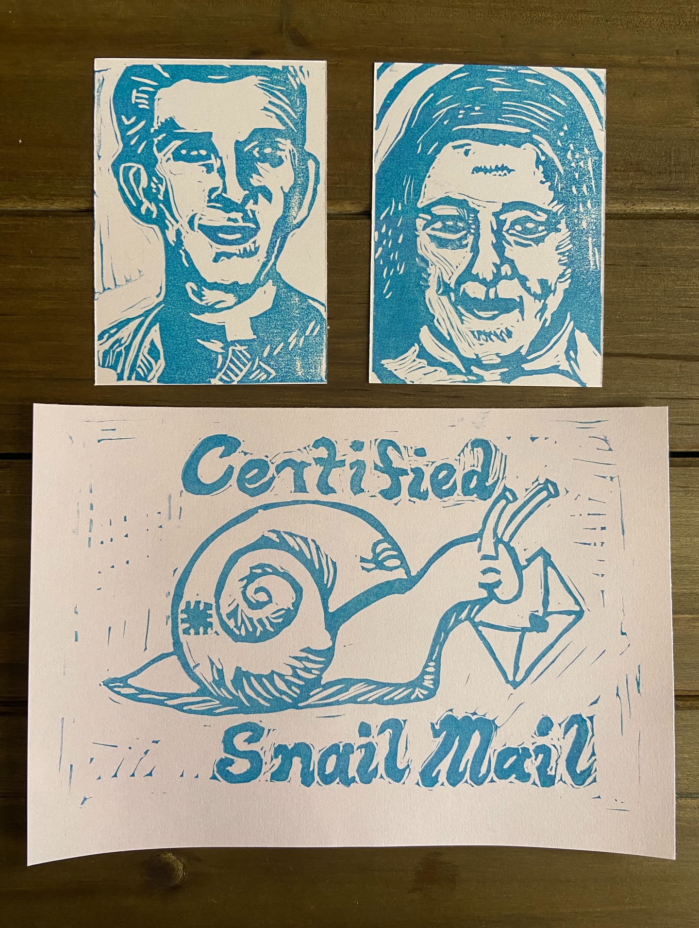 Packing an order of first edition prints (plus some extras)!
#catholicart #foryoupage #snailmail #linocut #peopleofprint