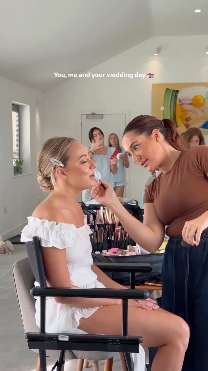 I cannot explain the excitement I have for all of my 2026 and 2027 brides coming up!! I cannot wait to glam you and make you feel so beautiful!
I even have destination weddings booked, it’s going to be a very exciting year!
If you’re looking for a bridal makeup and or hair artist for your special day, get in touch via the link in my bio!
Eleanor x