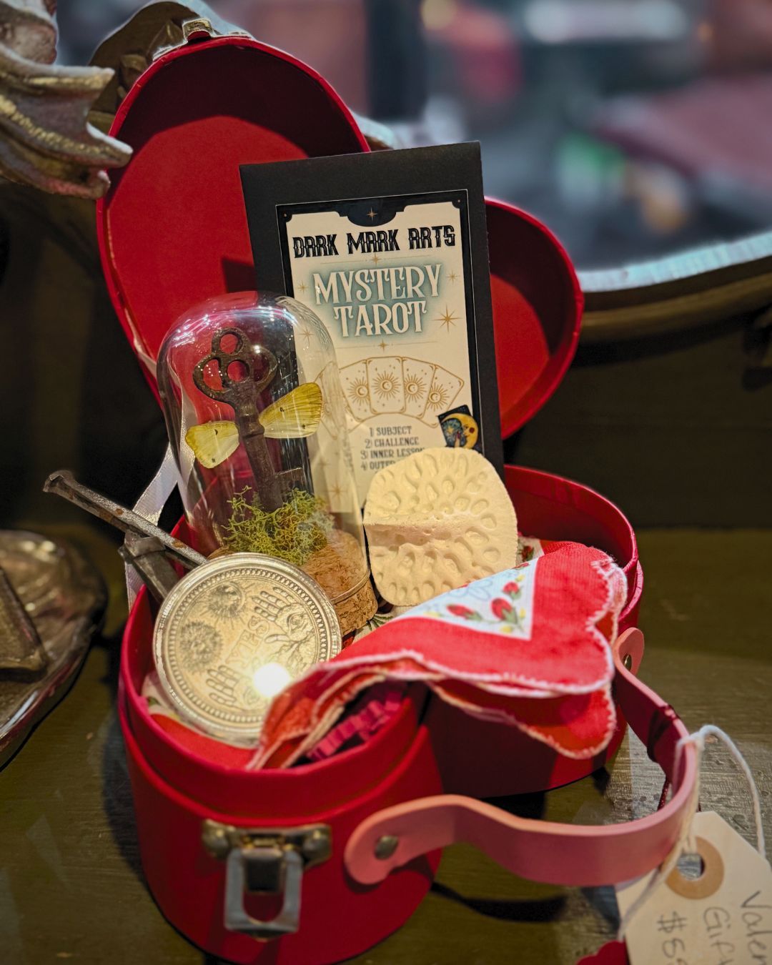 Have you done your Valentines shopping yet?
#valentines #giftbox #uniquegift #gothgirlfriend #abqtodo