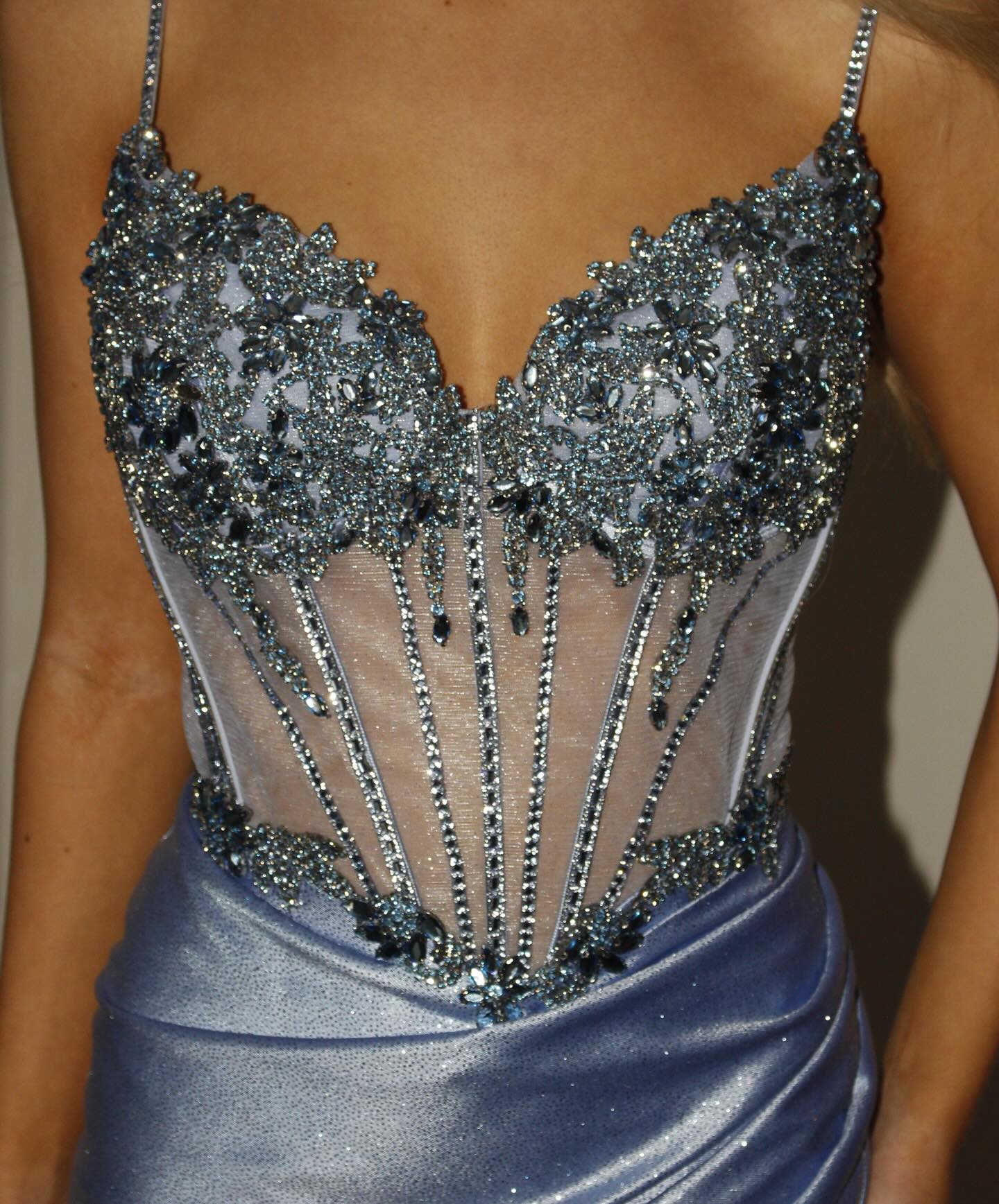 We’re talking, Glamorous ✨
This year we have the most stunning array for super detailed slim satin styles with the most detailed bodices you ever did see 🥹
We now stock every size and colour imaginable, who’s ready to start their prom journey with us?
Another fully booked WEEK ahead 🤩