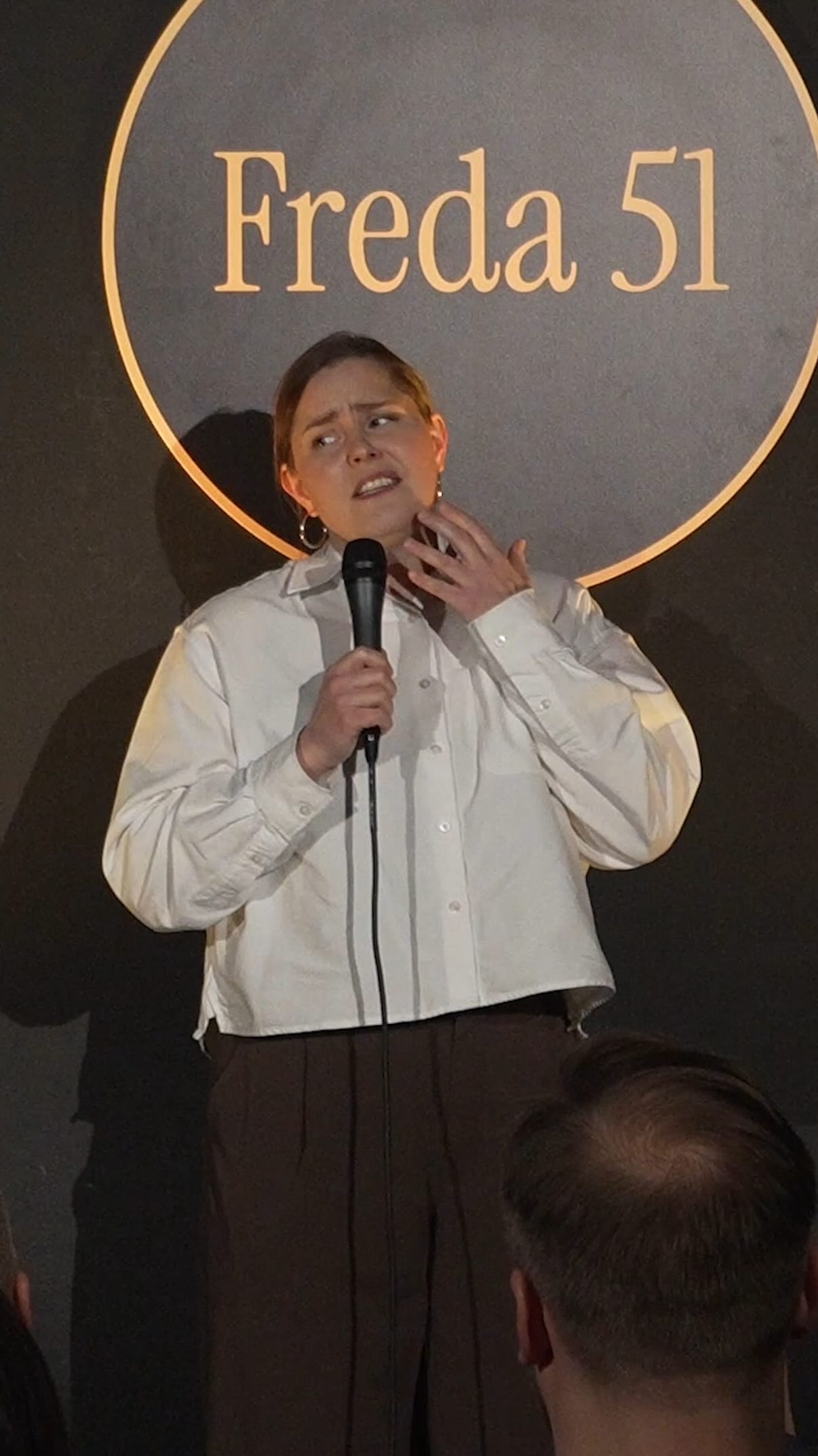 Kun 40 iskee tajuntaan. Kiitos myös takaraivolle, joka teki tästä opetusvideon.🫶
#40
#standupfi
#leukakarvat