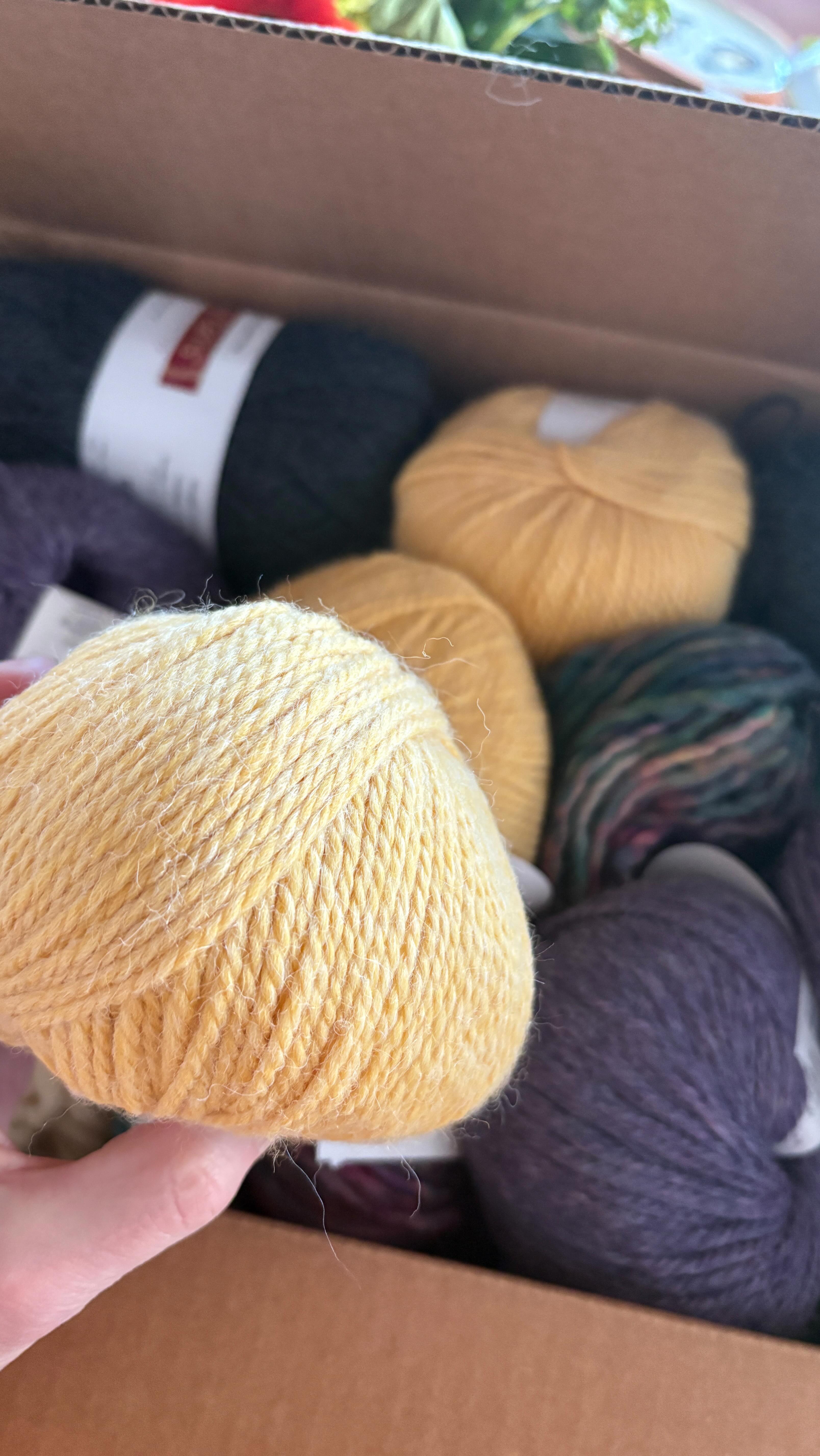 New yarn for Pencil & Wool!! 🐑
Just waiting for the pencils to arrive, hopefully …. ✏️
#pencilandwool #newmerch