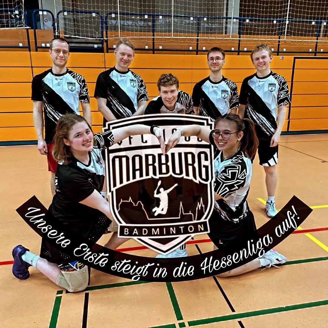 Am Wochenende konnte unsere erste Mannschaft vorzeitig ihren Aufstieg in die Hessenliga festmachen. Sie gewannen 8:0 gegen Dillenburg und freuen sich auf eine spannende Zeit in der Hessenliga. 🥳🥳