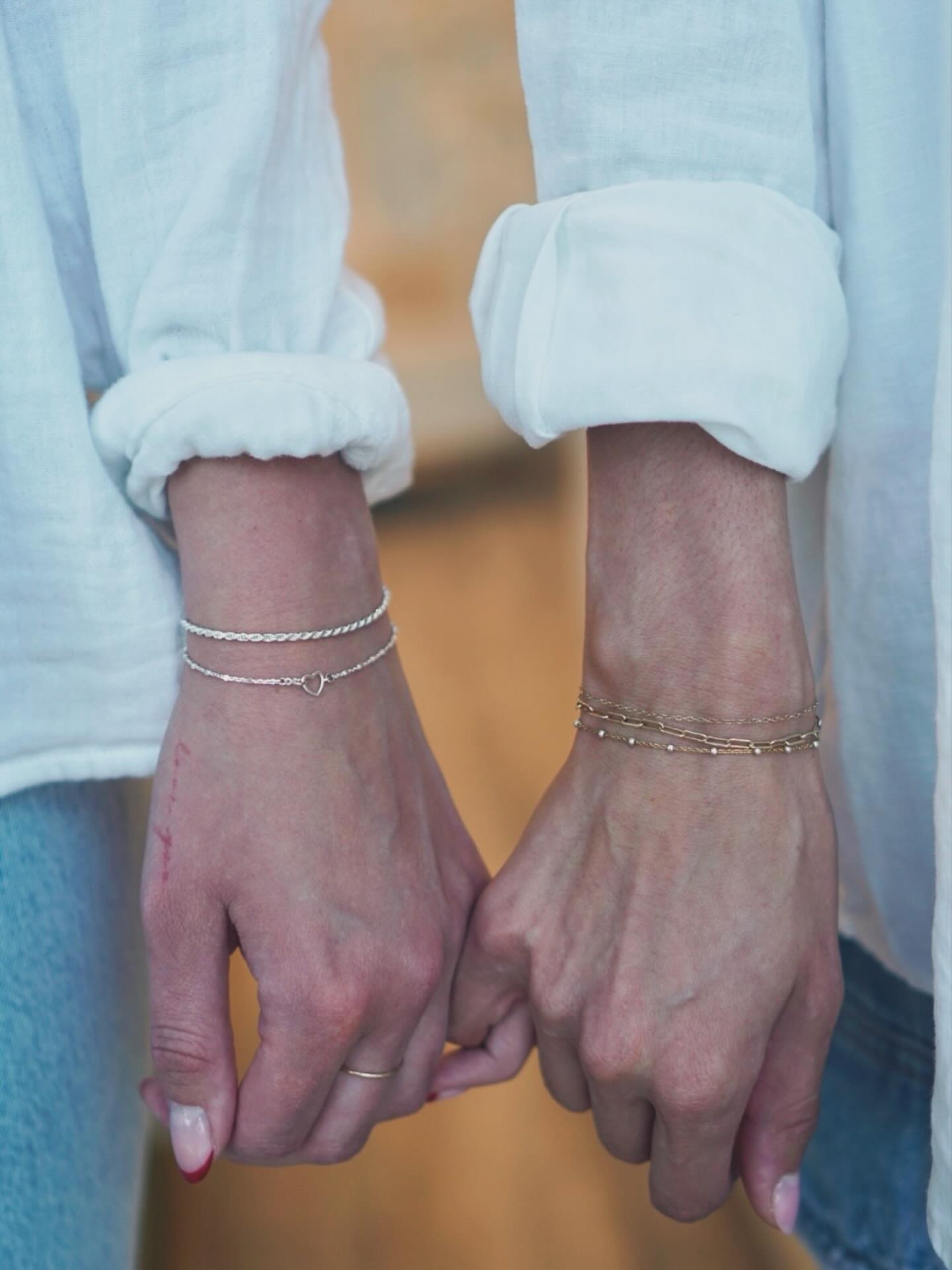 ✨Nos événements à venir ✨
Voici tous les endroits où vous pourrez nous retrouver :
📍 La Malbaie
✨ Marché Charlevoix Toutes Saisons – Bibliothèque Laure-Conan
🗓 Samedi 7 mars, 4 avril & 2 mai | 10 h à 14 h
✨ Pointe-Aux-Pop
🗓 26 juillet au 1er août
📍 Baie-Saint-Paul
✨ Marché Charlevoix Toutes Saisons – Carrefour culturel Paul-Médéric
🗓 Dimanche 8 mars, 5 avril & 3 mai | 10 h à 14 h
📍 Rivière-du-Loup – Centre Premier Tech
✨ Salon Rivière-du-Loup
🗓 Vendredi 20 mars | 17 h à 20 h
🗓 Samedi 21 mars | 10 h à 17 h
🗓 Dimanche 22 mars | 10 h à 16 h
📍 Chicoutimi
✨ Mamatinée – Hangar de la zone portuaire
🗓 14 mai | 9 h 30 à 14 h
📍 Québec
✨ Mamatinée de Lévis – Junévat Notre-Dame-Du-Saint-Laurent
🗓 Vendredi 24 avril | 9 h 30 à 14 h
✨ Salon des couleurs – Grand Marché de Québec
🗓 Samedi 26 septembre & Dimanche 27 septembre
✨ Hâte de vous y rencontrer !
#aprilyabijoux #bijouxpermanents #permanentjewelry #bijouxpersonnalisés #marchélocal