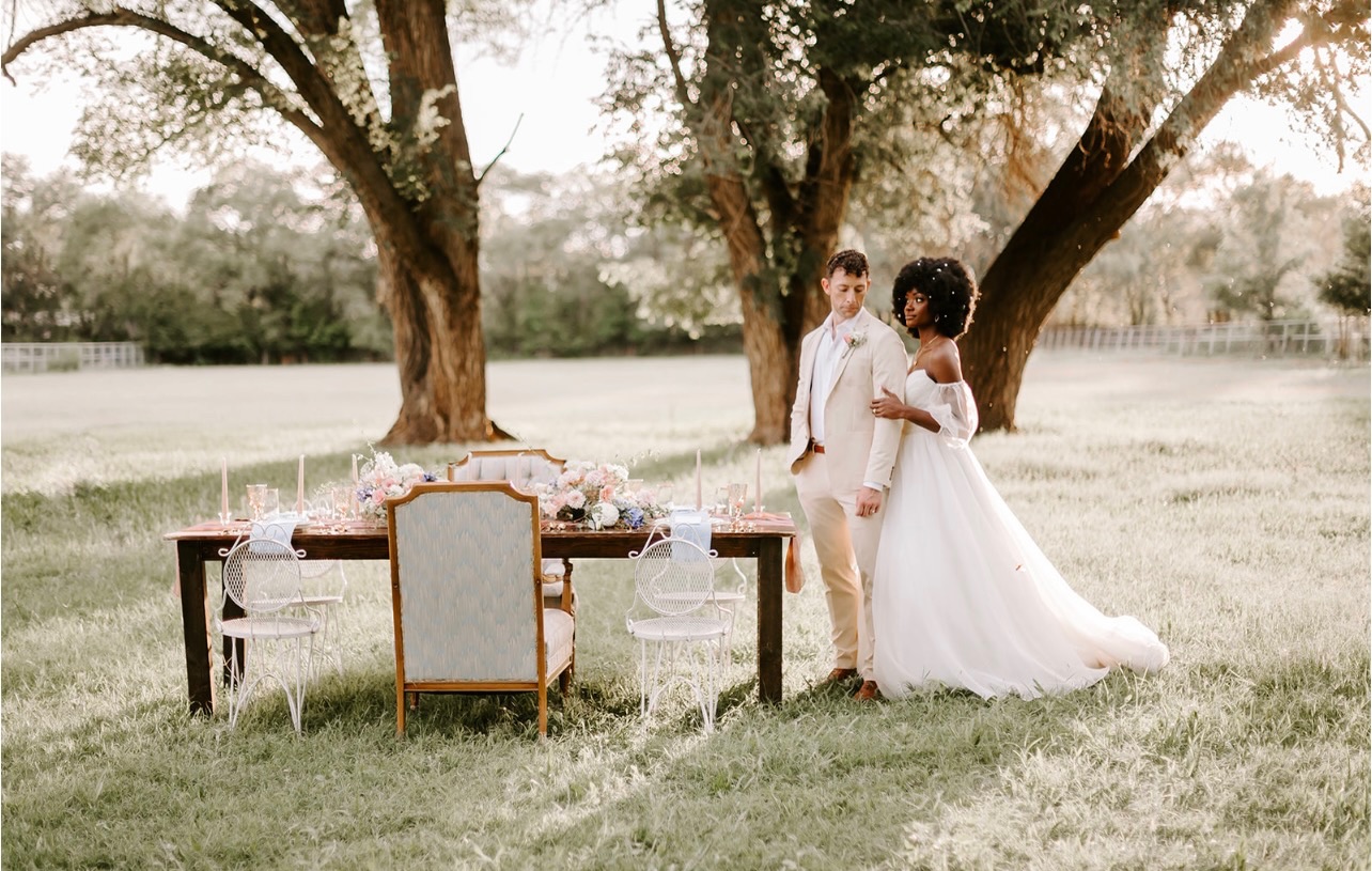 🤍A table set for two, a lifetime ahead.
Proof that the most beautiful moments are the quiet ones.
@lavelmariephotography
#WeddingInspiration #JustMarried
#BrideAndGroom #WeddingDayMagic #WeddingPhotography