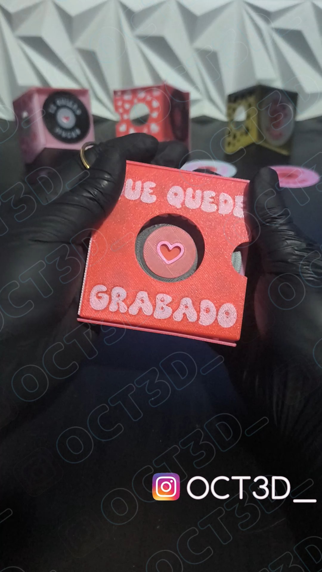 Te presentamos nuestro nuevo diseño para San Valentín! Combina lo mejor de dos mundos: el diseño 3D y la papelería creativa 😍❤️
Comenta: 3MF si quieres el archivo
#sanvalentín
#3dprinting
#diseño3d
#impresion3d
