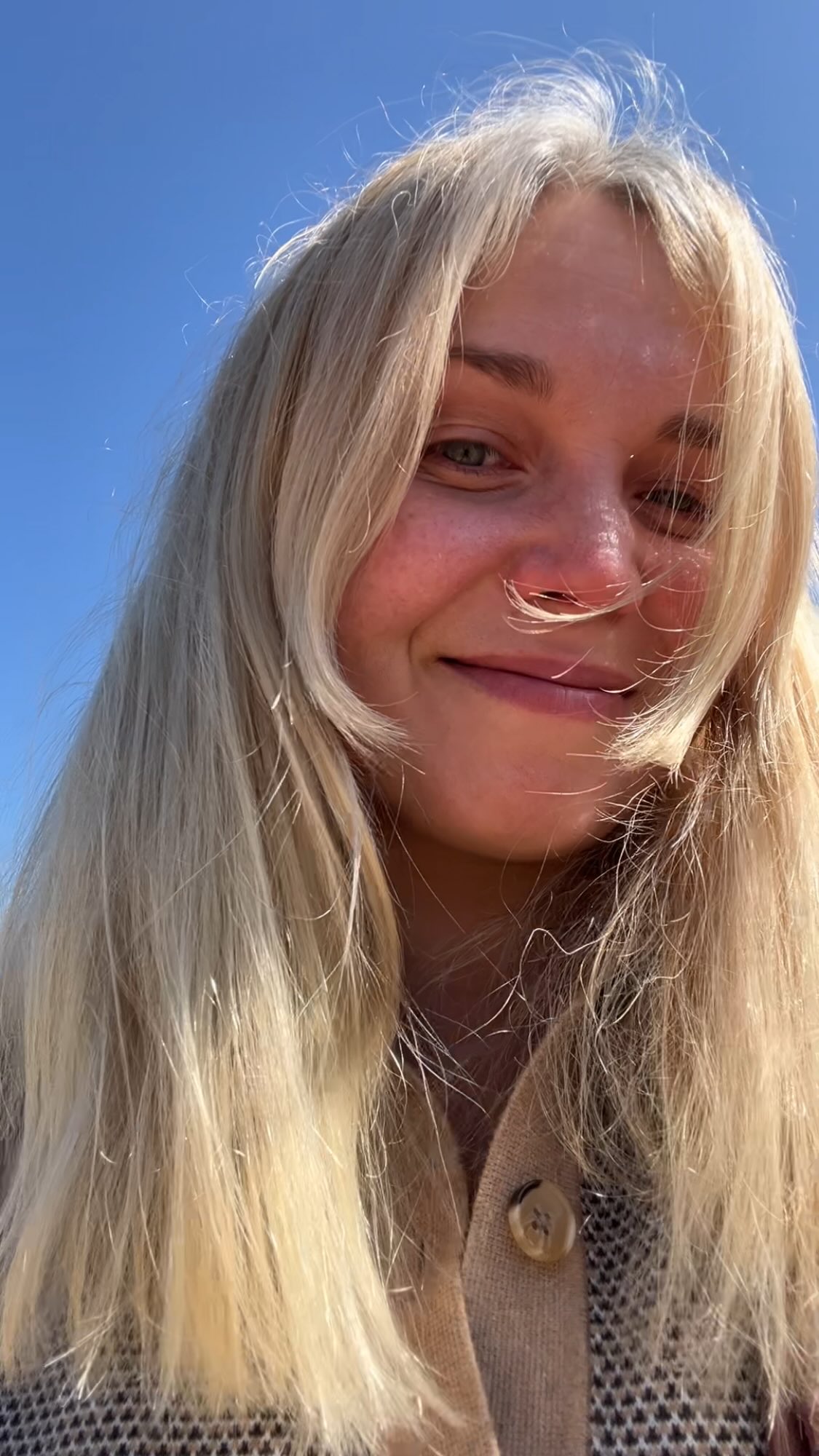 My family and friends were skeptical when I decided to become an artist and make my own bags for a living. Before that I only tried to sew clothes for myself and it looked pretty amateurish and homemade.
So it was like: you? Bags? Leather? To make a living? Hmmmm, interesting 🤔
But,
time passed,
I learned,
people started to ask if I could make a bag for them,
I got my first orders,
Polished my techniques and got rid of the homemade look,
Started to get more orders,
Quit my job.
Now I’m a full-time artist.
I’m a teacher.
My cozy brand will go to Paris Fashion Week in March.
Just because my soul never gave up whispering to keep going. That voice was enough.
People are not born surgeons, architects or microbiologists. They learn and get skills. But for some reason when it comes to creativity, it’s a common thing to claim that you’re either brilliant from the very beginning or not artistic at all.
There is a desire to Be and skills to learn, and it will come. don’t you think?
I hope, you’re supported from the very beginning, but if not — it’ll change, no worries ♥️
Those exact people who enjoyed to call you down will say “I always believed in you”. And it’ll feel sweet.
Love ya!
Ksenia and Joy 🐈⬛
Thanks to Kitty Joy for starring!
.
.
#artist #artistlife #learntosew #emerginartist
you got it never give up