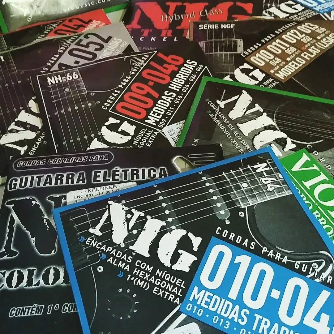 O melhor timbre em todas as medidas. Visite nosso site e encontre a sua! 🎸🎶🔥
#nigmusic #cordasnig #cordasparaguitarra #guitarra #guitarrista #cordasdeguitarra #guitarristasdobrasil #nig #nigstrings
Foto: @krunnerinstrumentosmusicais