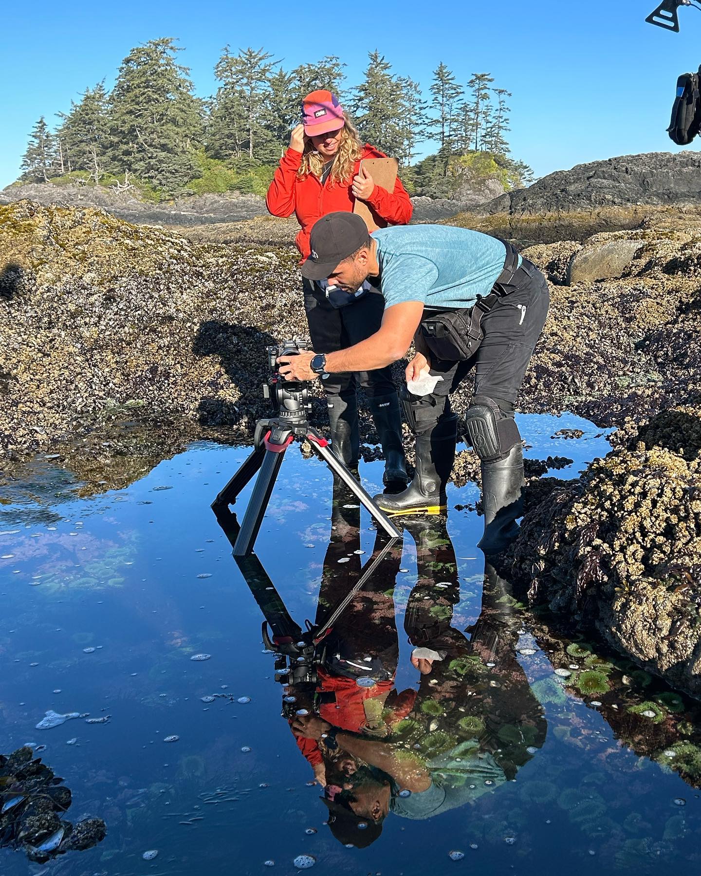 BTS #animalpridedoc setting up for an amazing tide pool shoot.