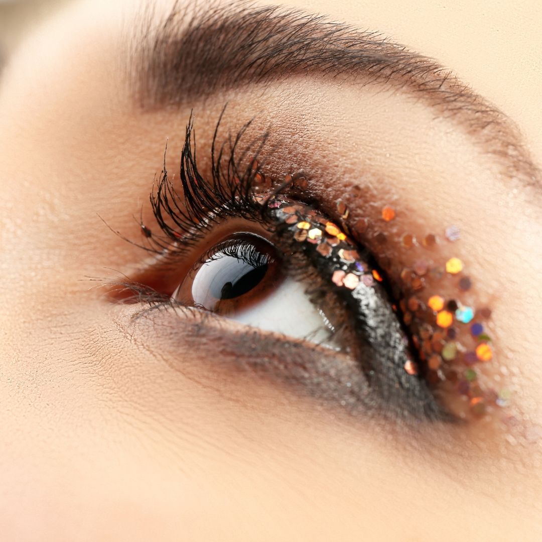 Je vous présente un Maquillage scintillant idéal pour vos réceptions de fin d'année.
🌠 Une Routine beauté et soins capillaires, vous attend sur le Blog
🌠 Préparez votre peau et vos cheveux pour les fêtes de fin d'année
Audrey ELP
HAiR & MAKEUP ARTiST
Lien Direct : www.audreyelp.com/blog
Si vous êtes abonnés vous recevrez chaque semaine un Conseil, une Astuce et des Offres Privilèges.
#ArticleDeBlog #BlogBeauté #FinDAnnée #BelleEtPétillante #PrendreSoinDeSoi #Festivité2024