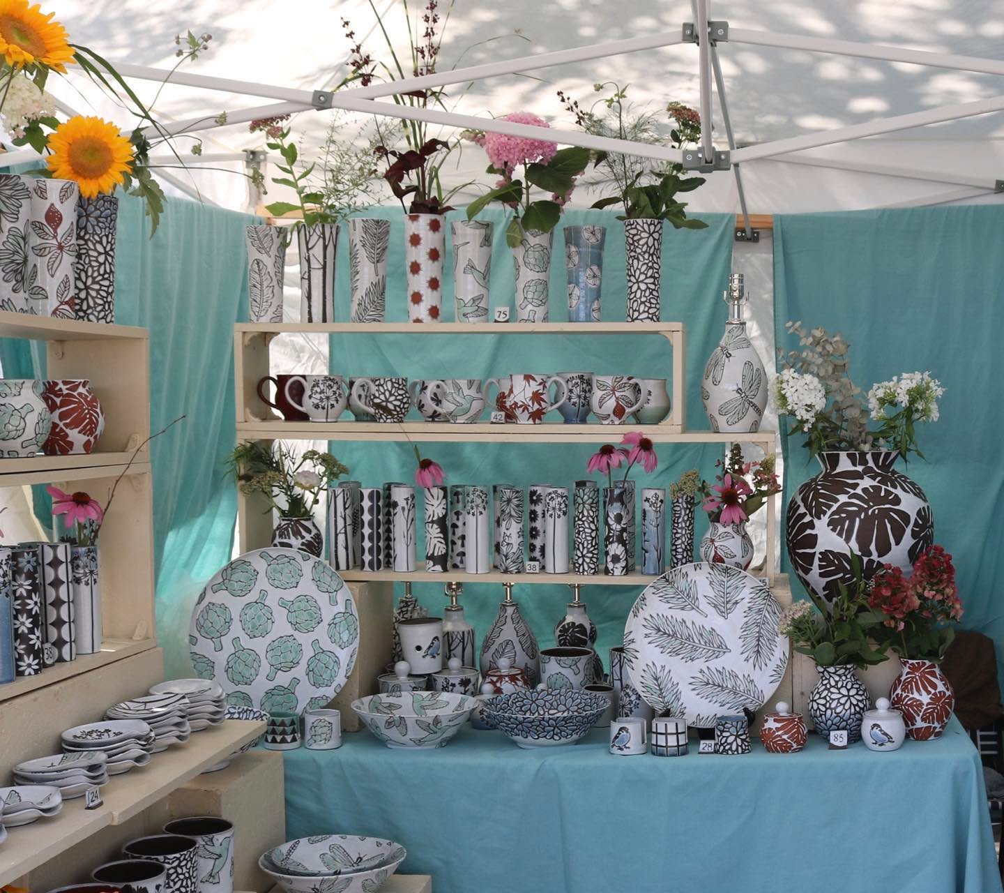 Tomorrow is day two of the Clothesline Festival. Thanks to everyone who came to visit today💗 10-5 Booth 536 H
#pottery #ceramics #clay #RochesterNY