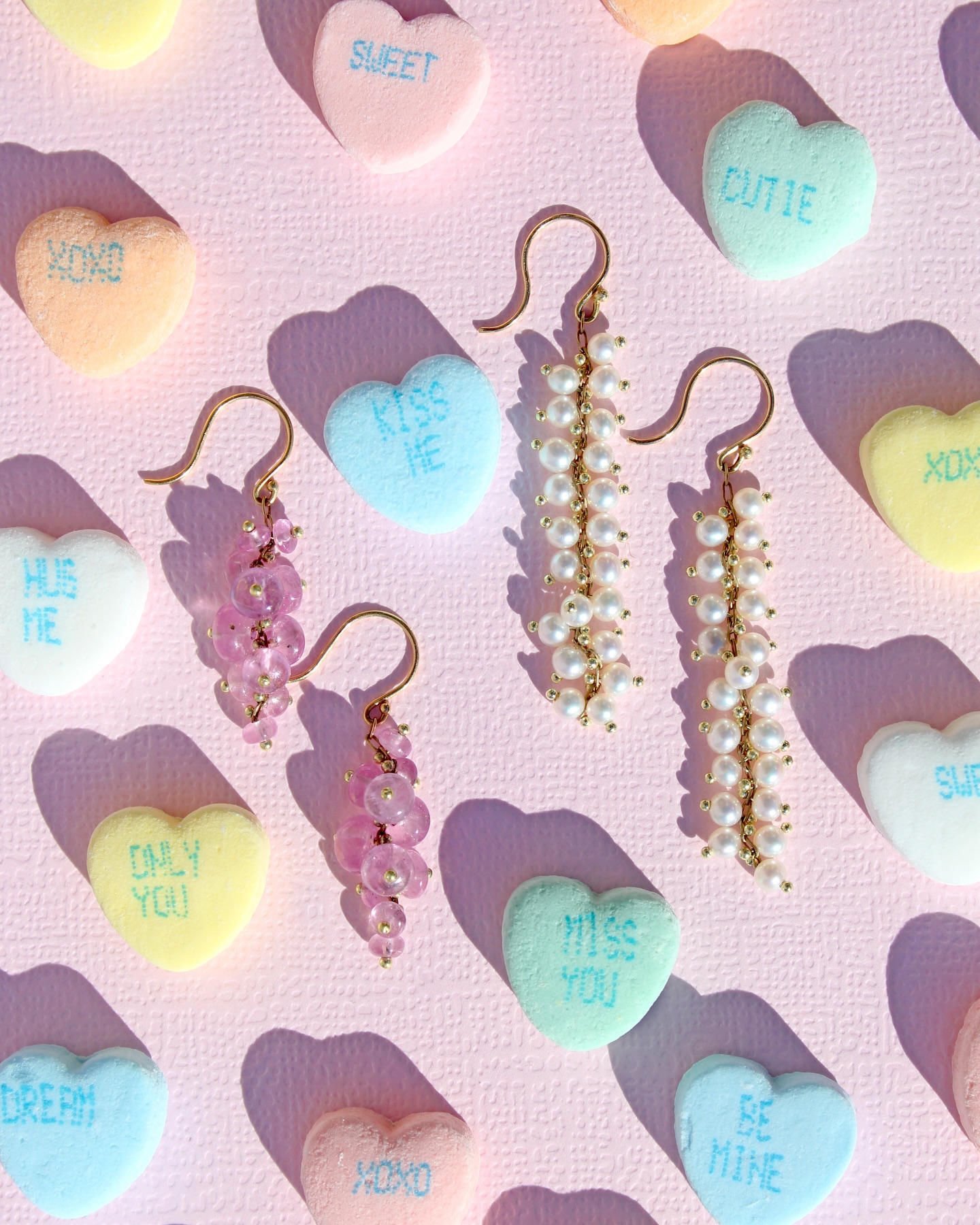 Sweet little @tenthousandthingsnyc baubles, perfect for your Valentine! 🍬 💌 💘
#shoplocalmonth #smallbiz #womenowned #valentines #starsapphire