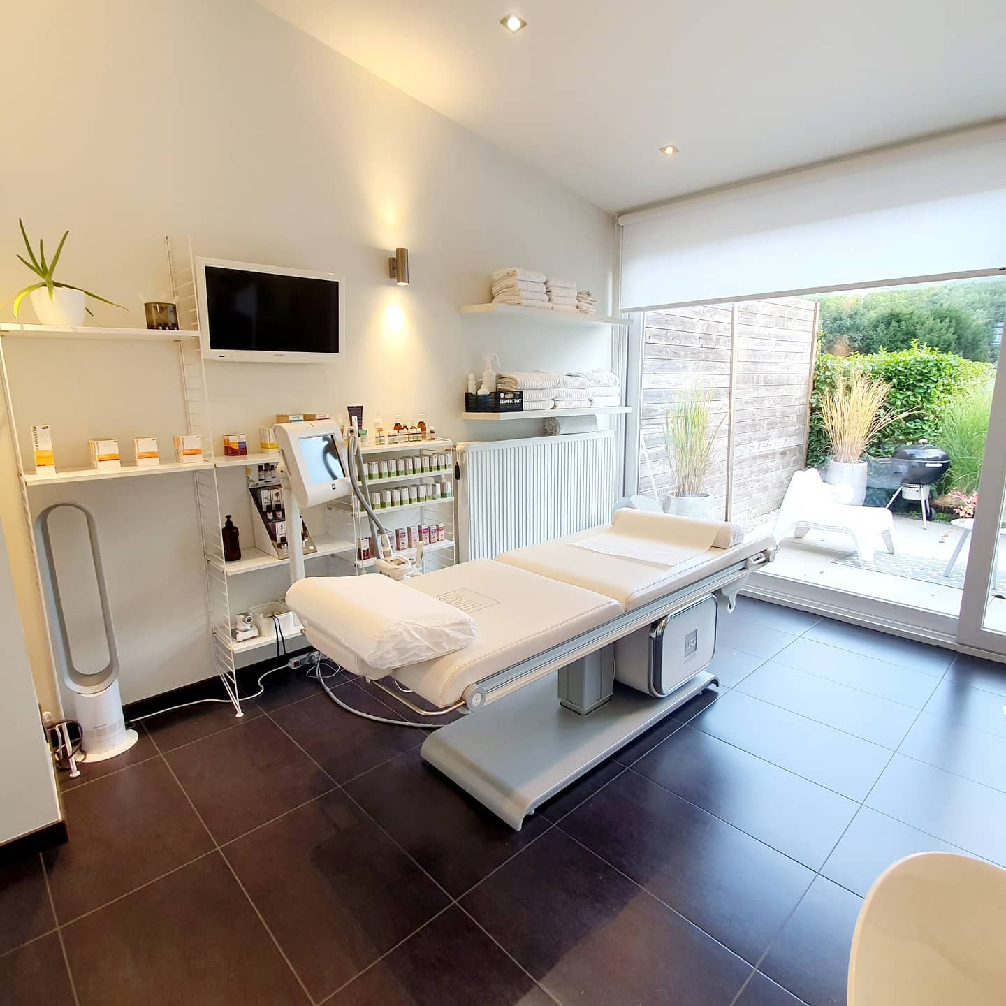 Centre/Centrum Meditrina 🏨©️
#kinesitherapie #personaltrainer #endermologie #kinesport #sintpietersleeuw