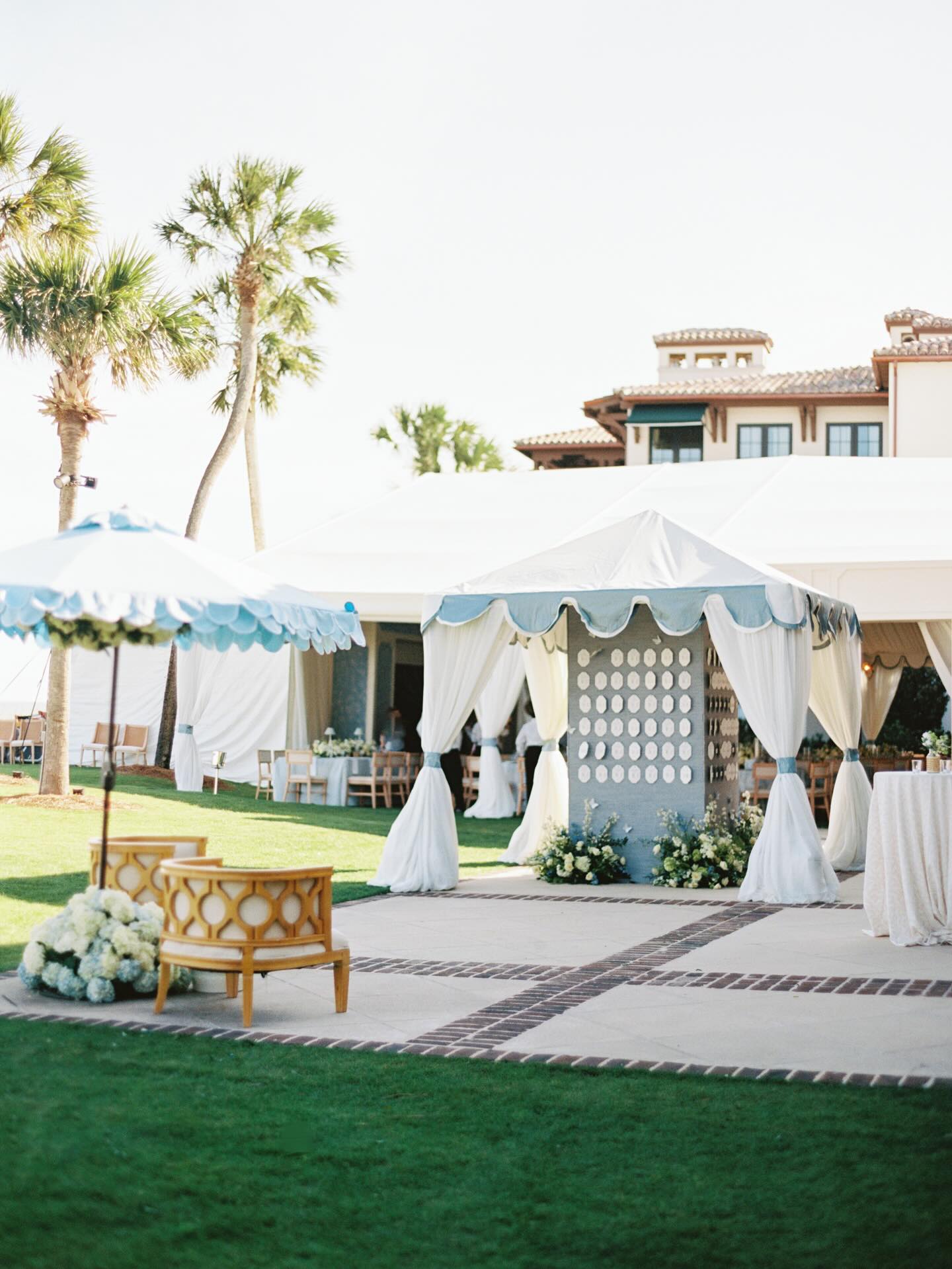 Think your tent is too small for custom drapery? Think again! We 💙 designing drapery and valances for every size tent. Intimate bar setups to catering stations to unique escort card displays. Whether you’re draping a full reception tent, adding a special touch to the smallest detail, or both, we’re here to make it beautiful!
Photography: @NatalieWatson
Planner: @TheSocialOfficeEvents
Floral Design: @emcreativefloral
Drapery & Custom Tent Valences: @partytables_linensanddrapery
Rentals: @BeachviewEvents & Curated Events
Production: @technicalevent
Venue: @seaisland
#LinkInBio #EventDrapery #WeddingDrapery #CustomDrapery #EventDesign