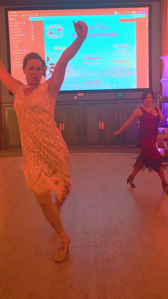 Thank you to the Fallen Officers Fund for a wonderful evening of dance and glamor. The cause, amazing, and the people, fabulous. Gatsby-era performances by Stellaria dancers led to a full dance floor at the end of the night. This is what "activating a space" and guerrilla marketing leads to... great experiences!
.
.
.
#stellariacreative #performanceart #entertainment #stellariamagic #interactivestorytelling