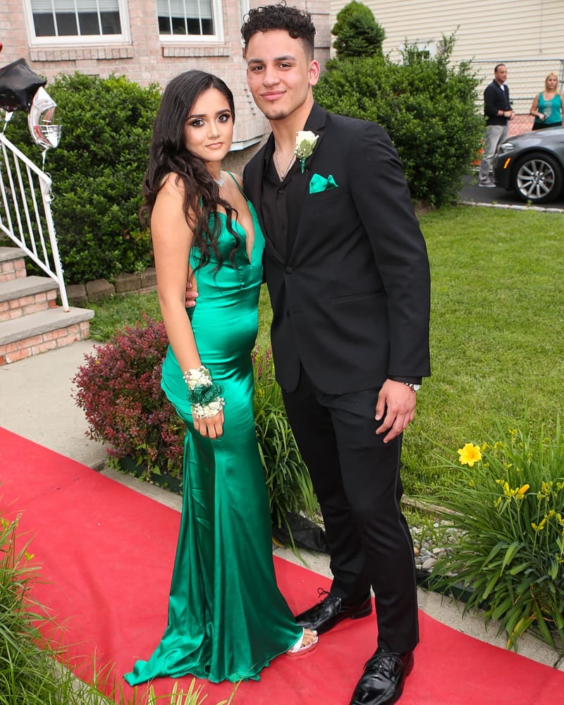 Prom season is here so book your session before all slots are full.
.
.
.
#prom2019 #promseason #northjerseyphotographer #elizabethhighschool #promdresses #promdress2019