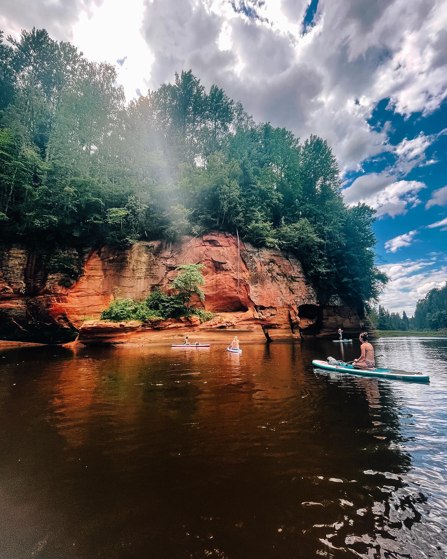 Rugpjūčio 14 d. kviečiame prisijungti prie SUP turo Gaujos upe Latvijoje ir atrasti vieną įspūdingiausių kaimyninės šalies upių kartu su vietiniu gidu 🤩
https://bit.ly/3bErqub
#varomsupint #gosup #irklentes #supturai #supnuoma #upiuturai #supvasara #vasara #irklentės #vanduo #gosuplt #lietuva #latvija #vandenspramogos #vandenssportas