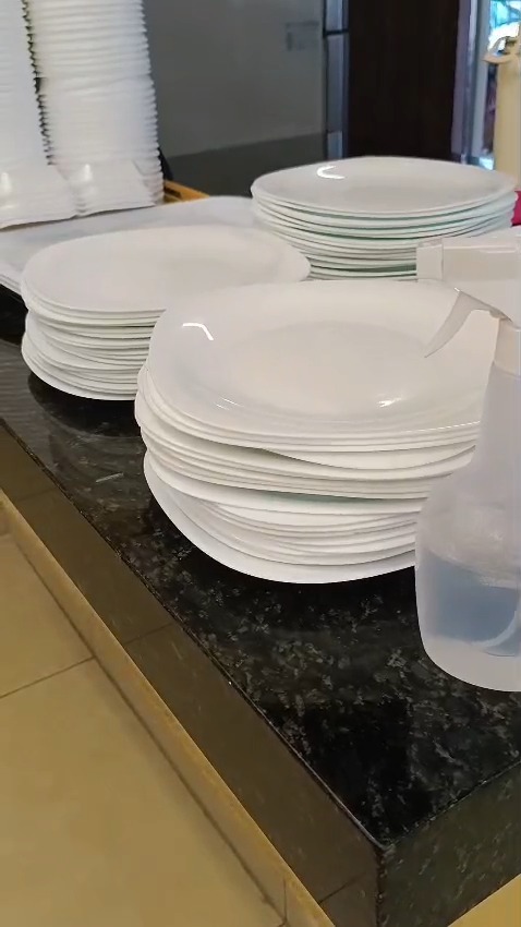 Variedade que conquista no primeiro prato!
No Bento Restaurante, cada almoço é uma nova experiência 🍽️
Cardápio variado, curadoria diária e um atendimento que faz você se sentir em casa.
📍 Aberto de segunda a sexta, das 11h às 14h
🛵 Peça pelo iFood ou 99Food e aproveite!
#bentorestaurante, #almoçocomsabor, #cardápiovariado, #fitetradicional