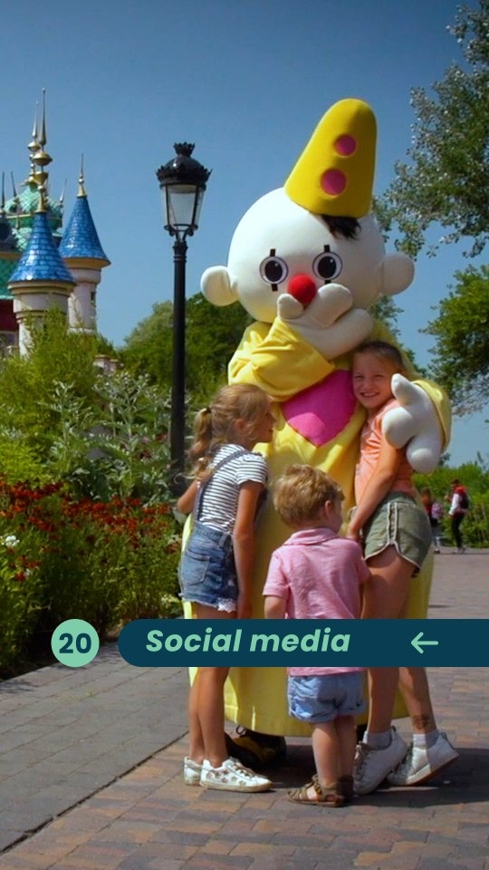 𝗩𝗮𝗻 𝗽𝗼𝘀𝘁 𝘁𝗼𝘁 𝗿𝗲𝗲𝗹
Throwback nr. 20 uit 25 jaar Ingeblikt: 𝘴𝘰𝘤𝘪𝘢𝘭 𝘮𝘦𝘥𝘪𝘢
Op Social Media Day kijken we terug op de vele leuke projecten die we voor sociale media maakten. Van de eerste vierkante posts tot verticale reels: al 25 jaar maken we video’s die speciaal voor online zijn bedacht – kort, krachtig en deelbaar.
#25jaarIngeblikt #throwback #videoproductie #socialmediavideo #socialmediaday #contentcreatie