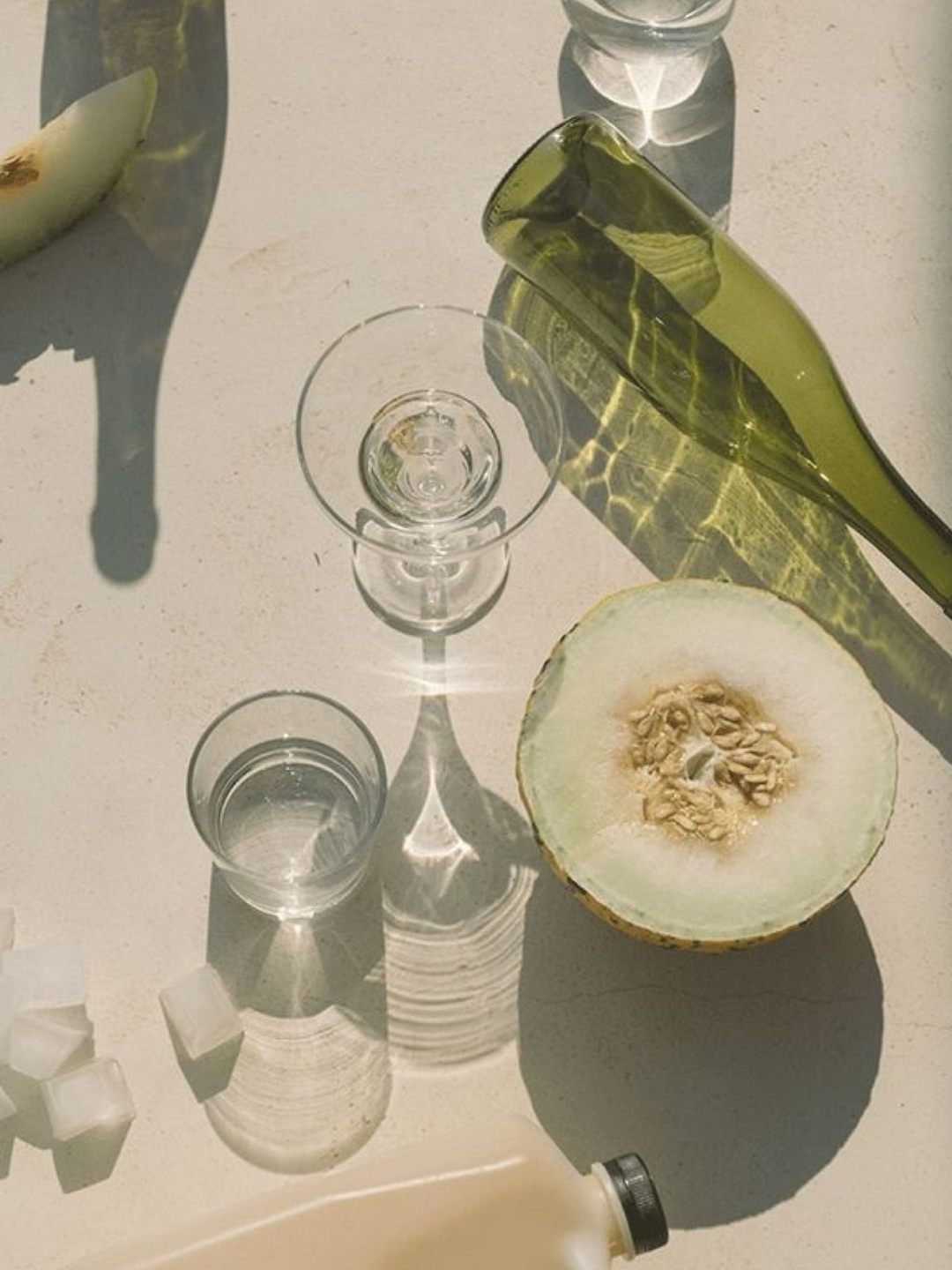 Your brand isn’t just what it looks like.
It’s what it stands for, who it speaks to, and what it’s actually saying.
If those three things aren’t clear, your messaging will feel scattered — even if your visuals are beautiful.
Getting clear on:
– what you believe
– who you’re here for
– and the message you want them to hear
is the foundation of everything else — content, captions, website copy, even sales.
When your messaging is clear, showing up becomes easier. You stop second-guessing what to post because you know what you’re communicating and why.
This is the work I do with business owners before anything else — clarity first, then content.
If your brand feels messy or inconsistent, it’s usually not a content problem. It’s a messaging one.
** I am running a 3 day retreat working with business owners on their brands...want to join? Link in Bio for more info