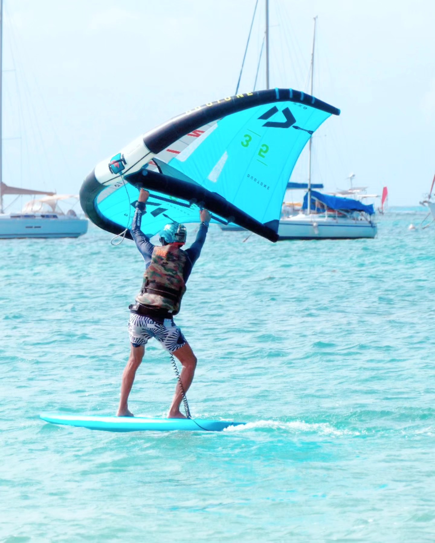 ✨ 2024 se termine, bientôt place à 2025 ! 🌊💨 ✨
Que cette nouvelle année soit remplie d'aventures, de glisse, et de découvertes inoubliables sur l'eau ! 🌞 Que vous soyez déjà passionné de wingfoil ou curieux d’essayer, 2025 est l’année parfaite pour s’élancer ! 🌍💙
🏄♂️ Envie de voler au-dessus de l'eau en 2025 ?! Venez vivre une expérience unique avec nous en Guadeloupe ! Profitez de nos cours pour débutants et initiés, encadrés par un pros, dans un cadre paradisiaque. 🏝️
📅 Réservez dès maintenant et offrez-vous une dose de liberté et de sensations fortes. 🎁 Une idée parfaite pour bien commencer l'année !
👉 Suivez-nous pour des conseils, des moments d’évasion, et tout ce qu’il vous faut pour progresser en wingfoil.
💬 Et vous, quels sont vos objectifs pour 2025 ? Apprendre un nouveau sport ? Passer plus de temps sur l'eau, ou une nouvelle figure ? Dites-le-nous en commentaire !
#byebye2024 #Wingfoil #Guadeloupe #Aventure #SensationsFortes #Glisse #NouveauxDéfis #OceanLovers #SportNautique #wingfoiling #wingfoilschoolguadeloupe #wingfoilguadeloupe
#foiling